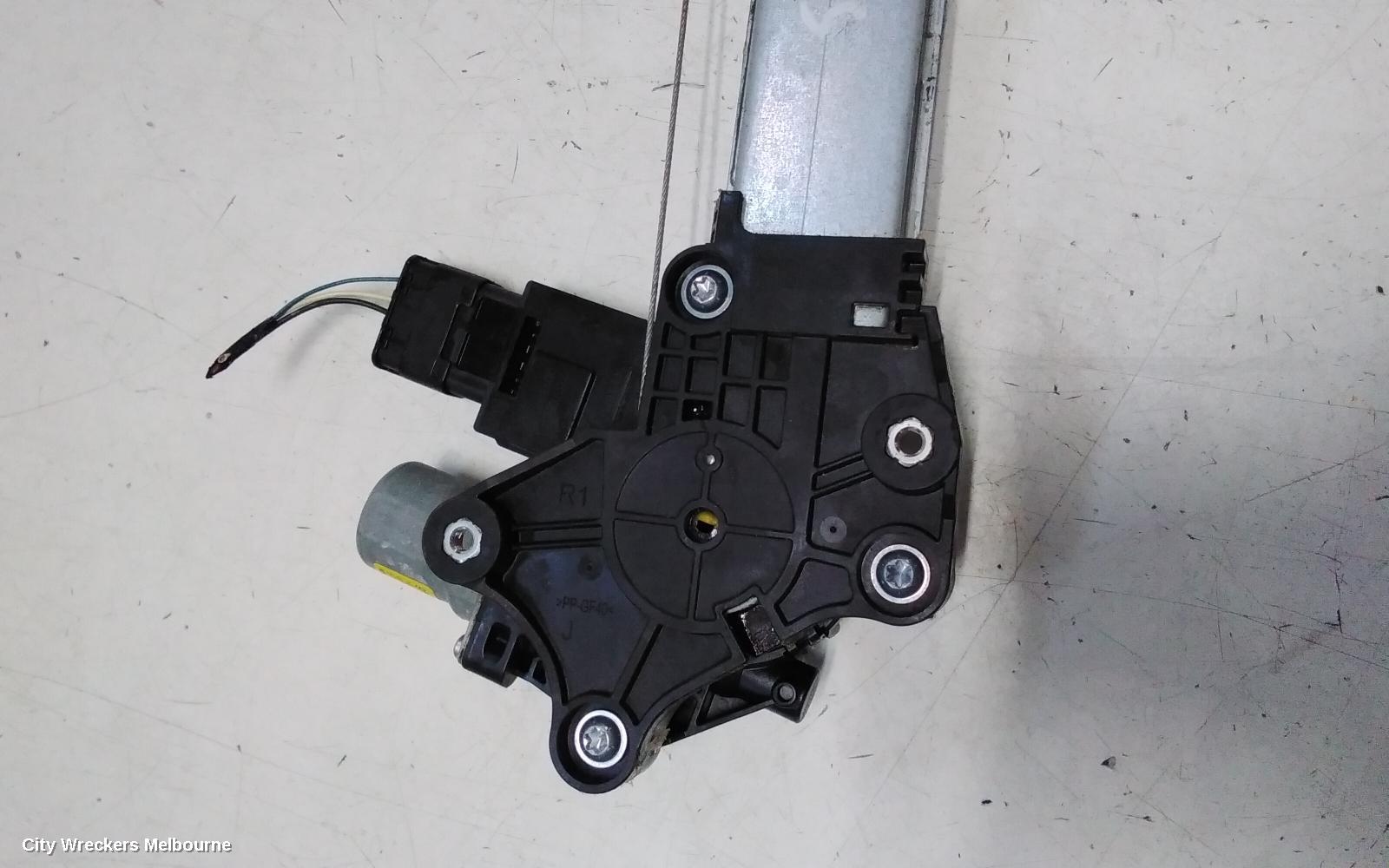 MITSUBISHI OUTLANDER RIGHT FRONT WINDOW REG/MOTOR, DOOR REG ASSY (REG AND MOTOR), ZM, 08/2021 ONWARDS