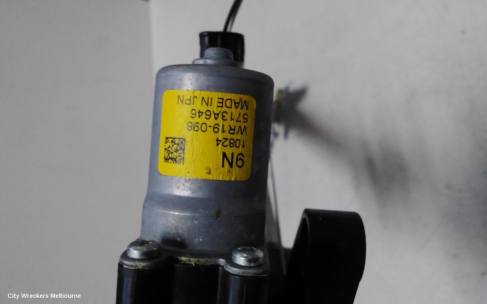 MITSUBISHI OUTLANDER RIGHT FRONT WINDOW REG/MOTOR, DOOR REG ASSY (REG AND MOTOR), ZM, 08/2021 ONWARDS