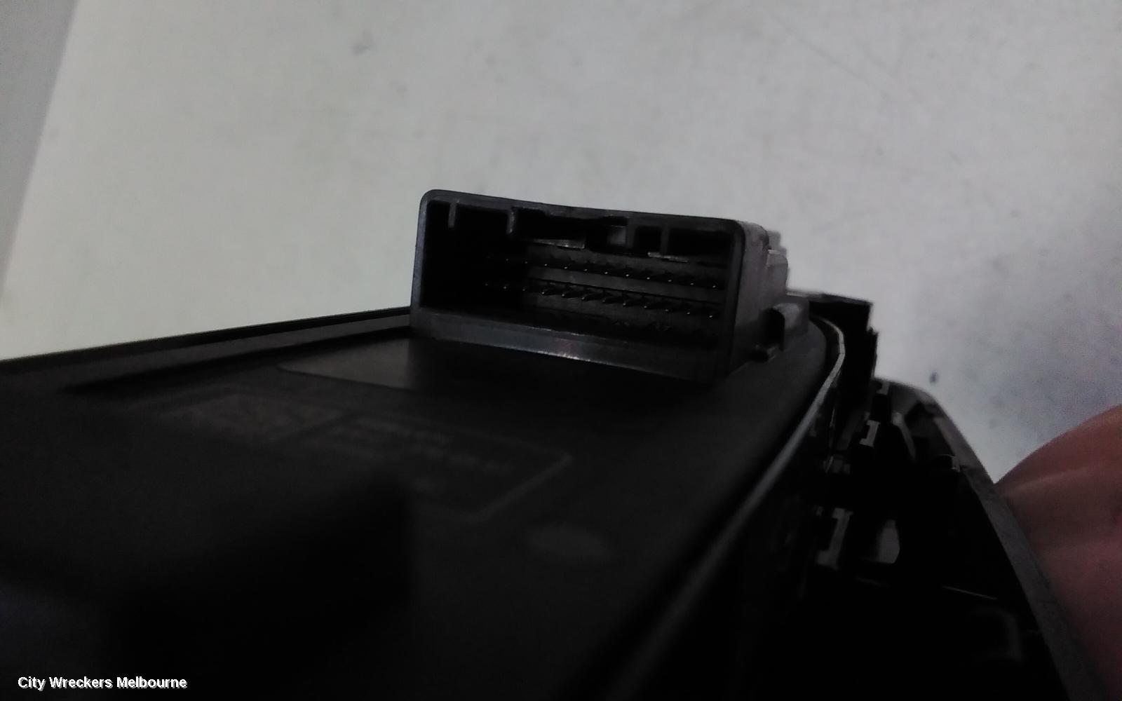 MITSUBISHI OUTLANDER PWR DR WIND SWITCH, RH FRONT (MASTER SWITCH), W/ AUTO FOLD, W/ AUTO UP/DOWN (FRONT & REAR SIDES), ZM, 08/2021 ONWARDS