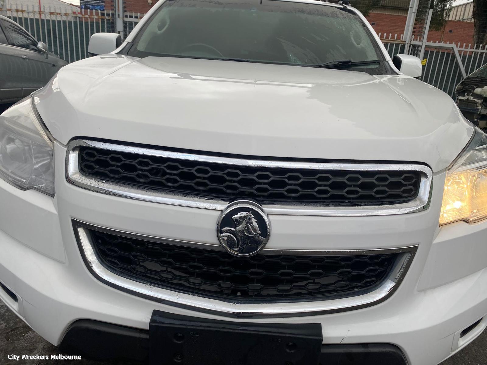 HOLDEN COLORADO CONSOLE, RG, 06/2012 - 12/2020