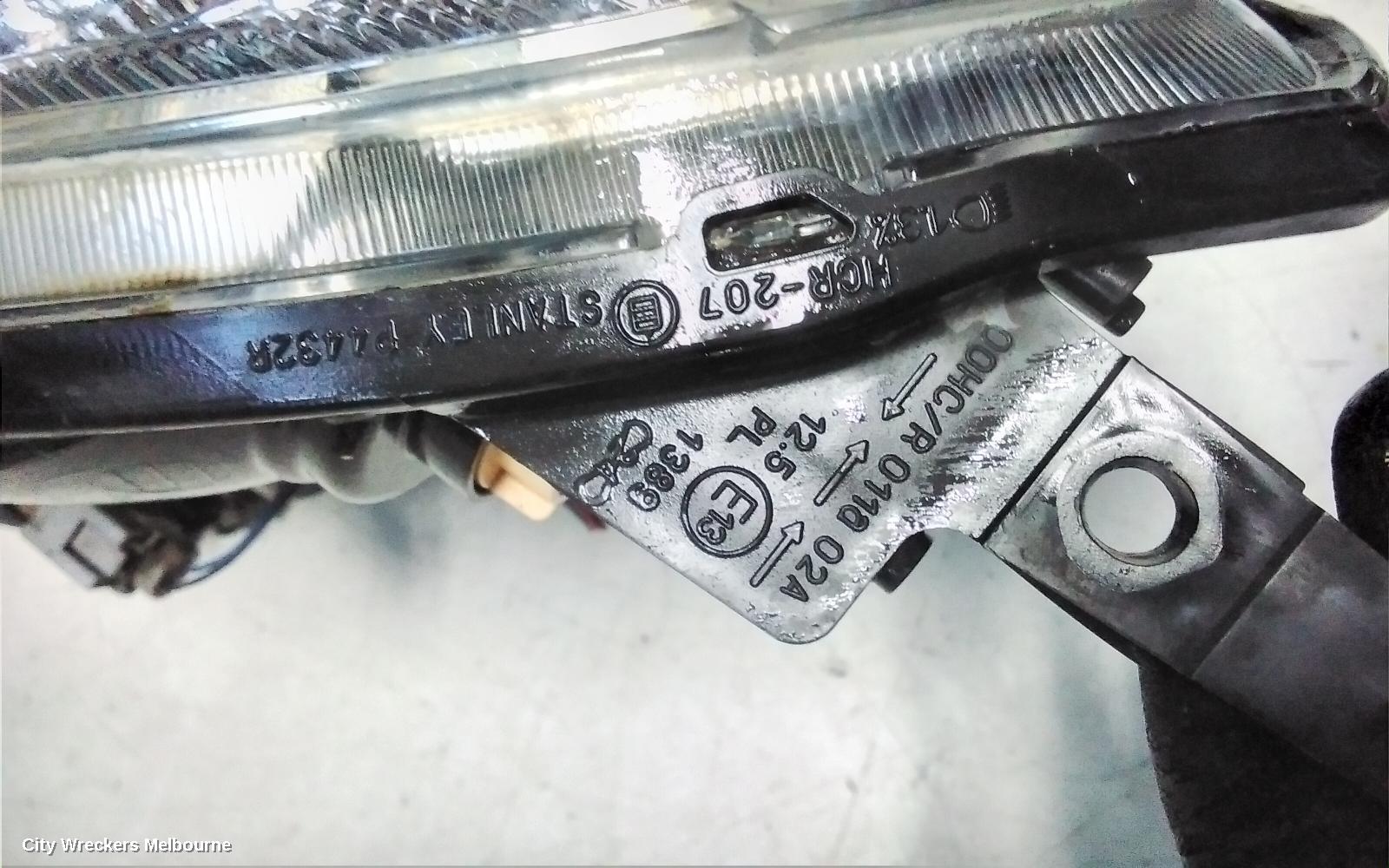 SUZUKI SWIFT RIGHT HEADLAMP, RS415, MAN BEAM ADJUSTMENT, CHROME INSERT TYPE, 09/2004 - 02/2011