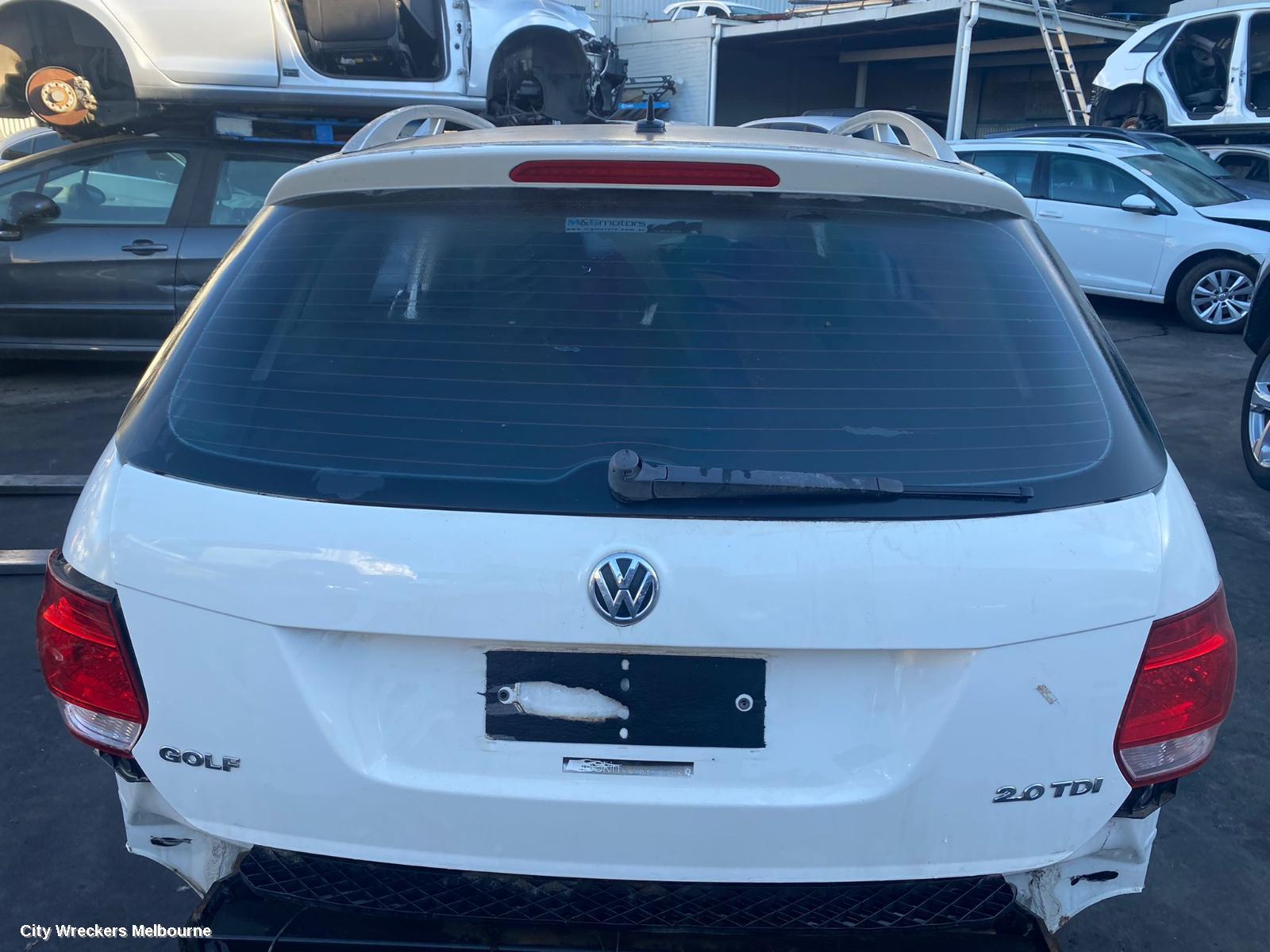 VOLKSWAGEN GOLF RIGHT REAR DOOR, GEN 6, WAGON, 09/2009 - 03/2013