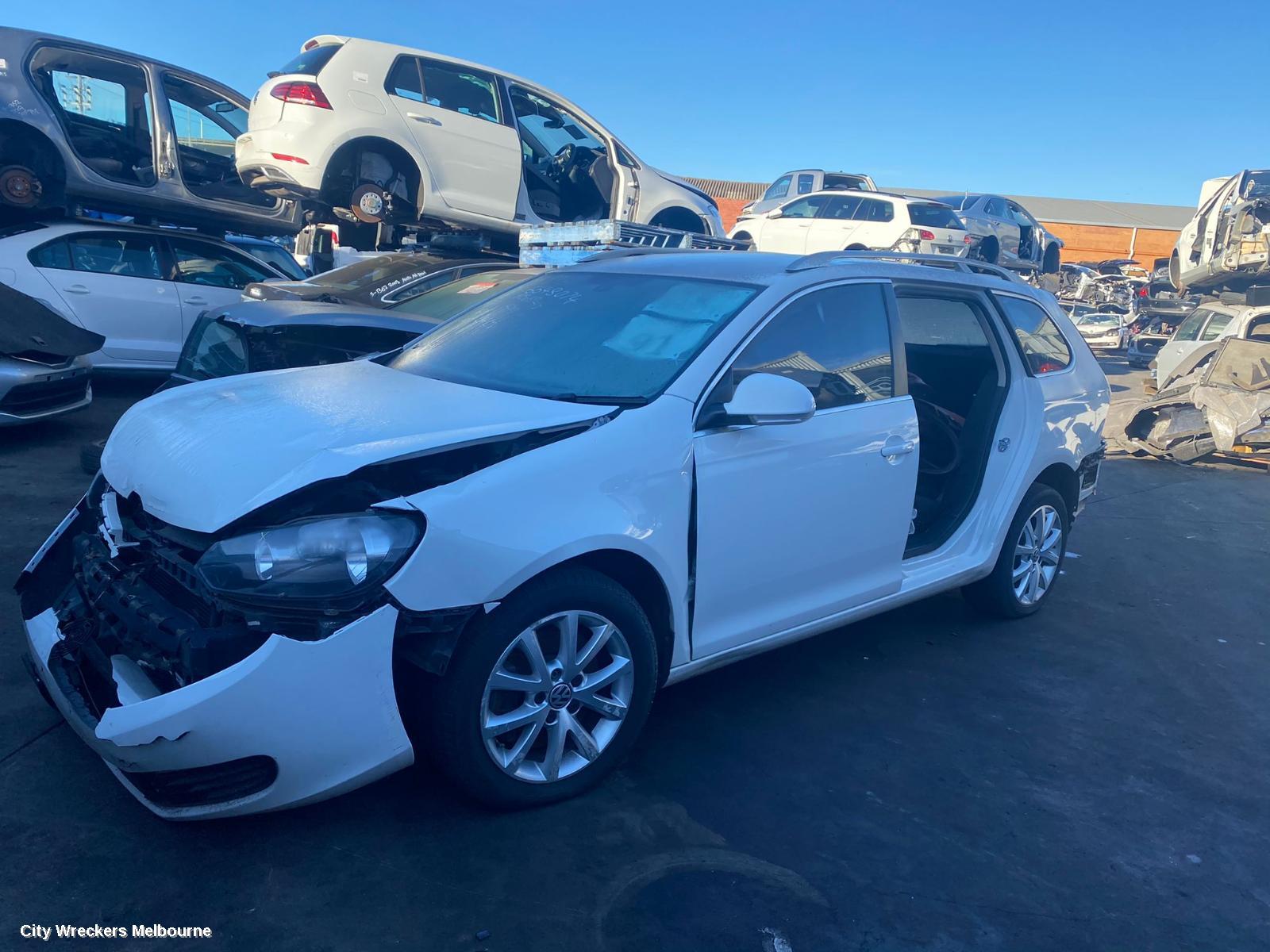 VOLKSWAGEN GOLF RIGHT REAR DOOR, GEN 6, WAGON, 09/2009 - 03/2013