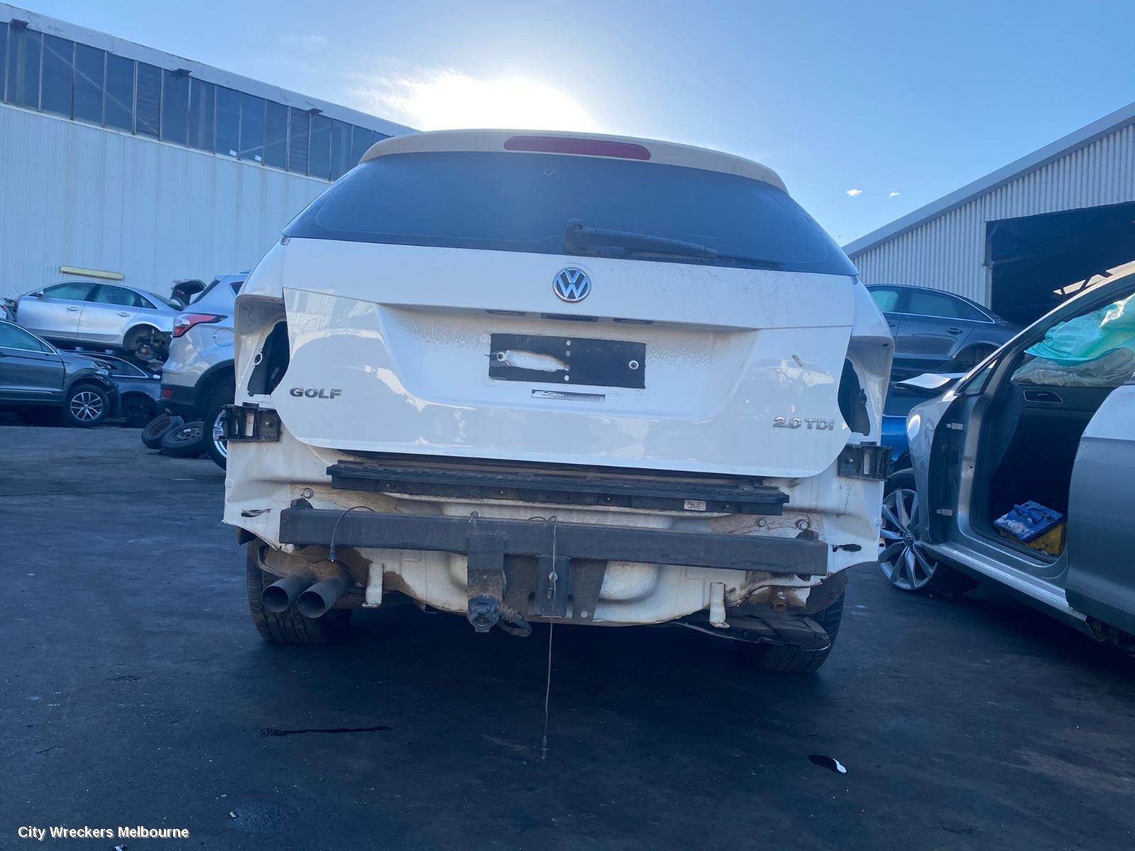 VOLKSWAGEN GOLF RIGHT REAR DOOR, GEN 6, WAGON, 09/2009 - 03/2013