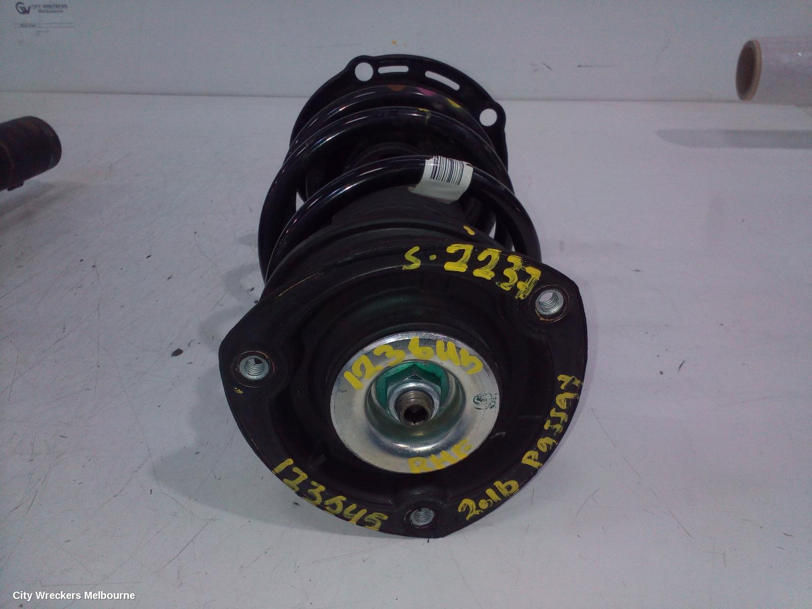 VOLKSWAGEN PASSAT RIGHT FRONT STRUT, B8/MK7, NON ELECTRIC TYPE, 06/2015 ONWARDS