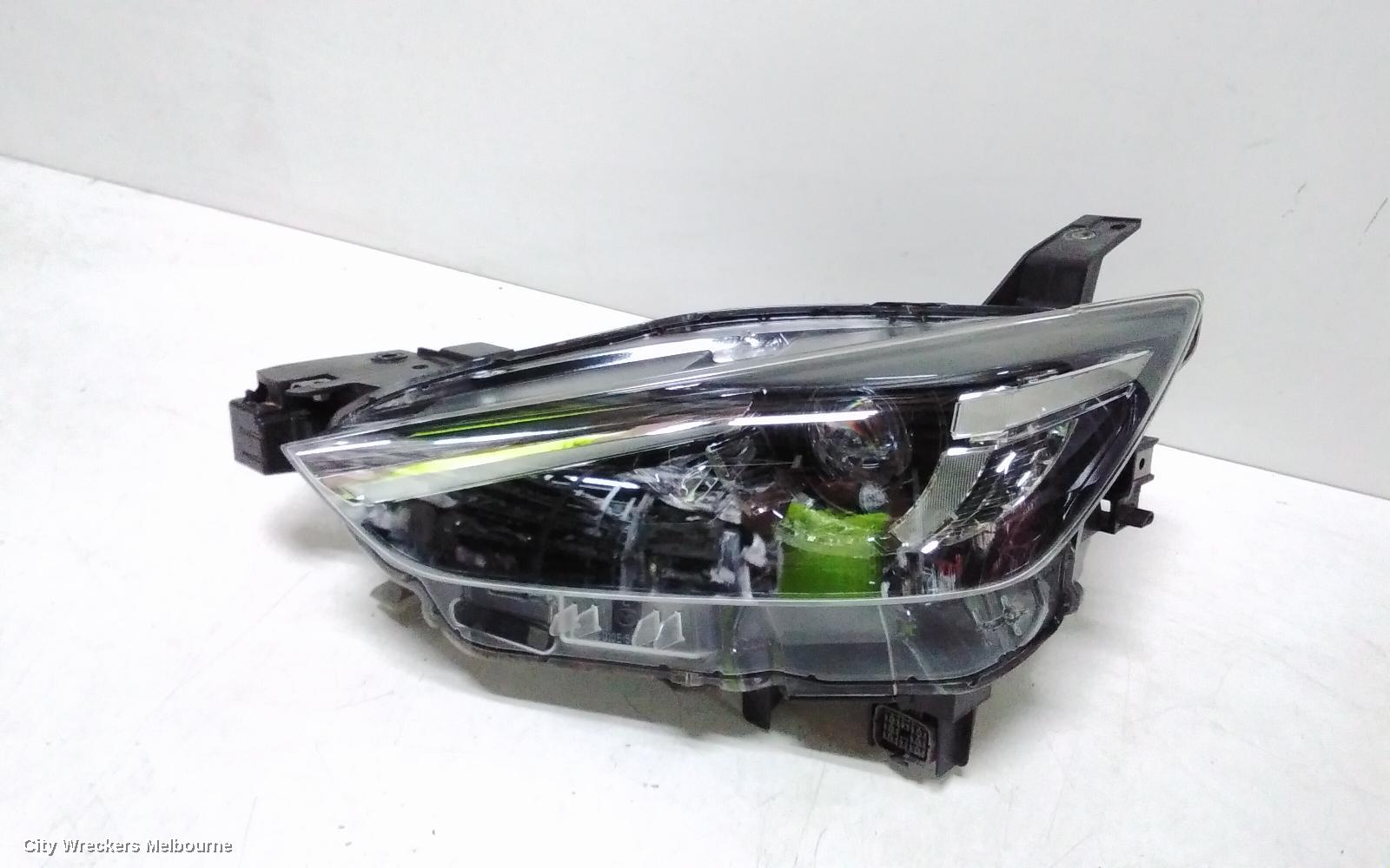 MAZDA CX3 LEFT HEADLAMP, DK, W/ LED, NON ADAPTIVE TYPE, PART# DB3R, 03/2015 - 03/2020