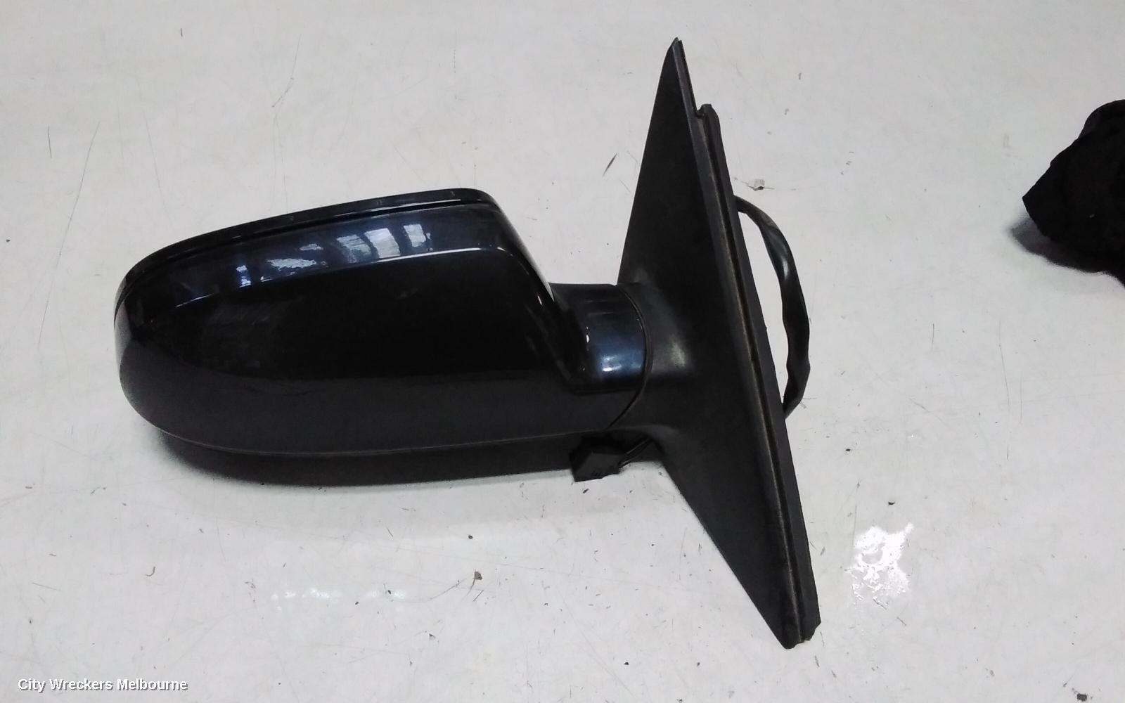 AUDI A4 RIGHT DOOR MIRROR, B8 8K, A4, POWER FOLD, NO LANE CHANGE ASSIST TYPE, 05/2009 - 09/2015
