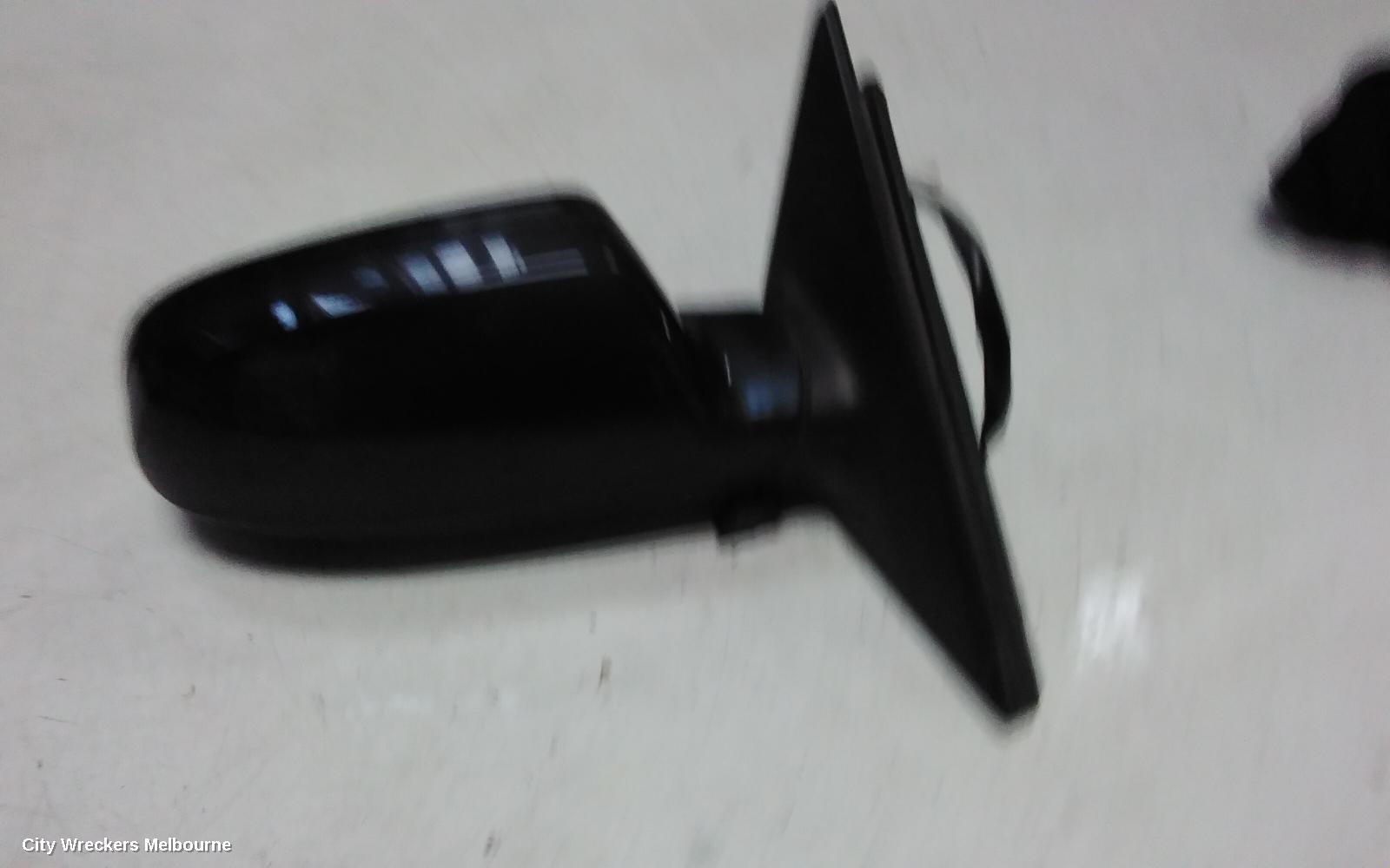 AUDI A4 RIGHT DOOR MIRROR, B8 8K, A4, POWER FOLD, NO LANE CHANGE ASSIST TYPE, 05/2009 - 09/2015