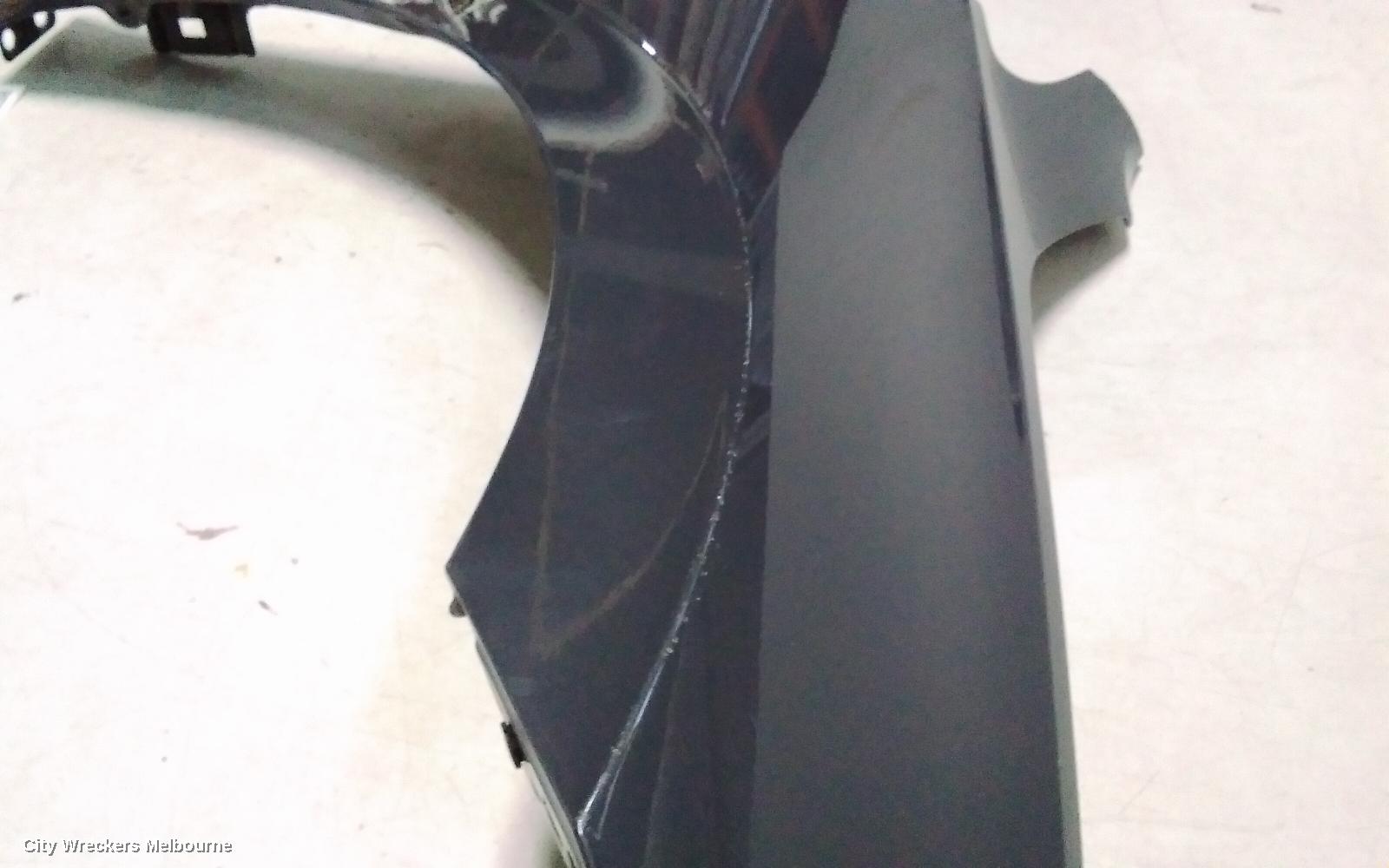 VOLKSWAGEN GOLF RIGHT GUARD, GEN 8, 09/2020 ONWARDS