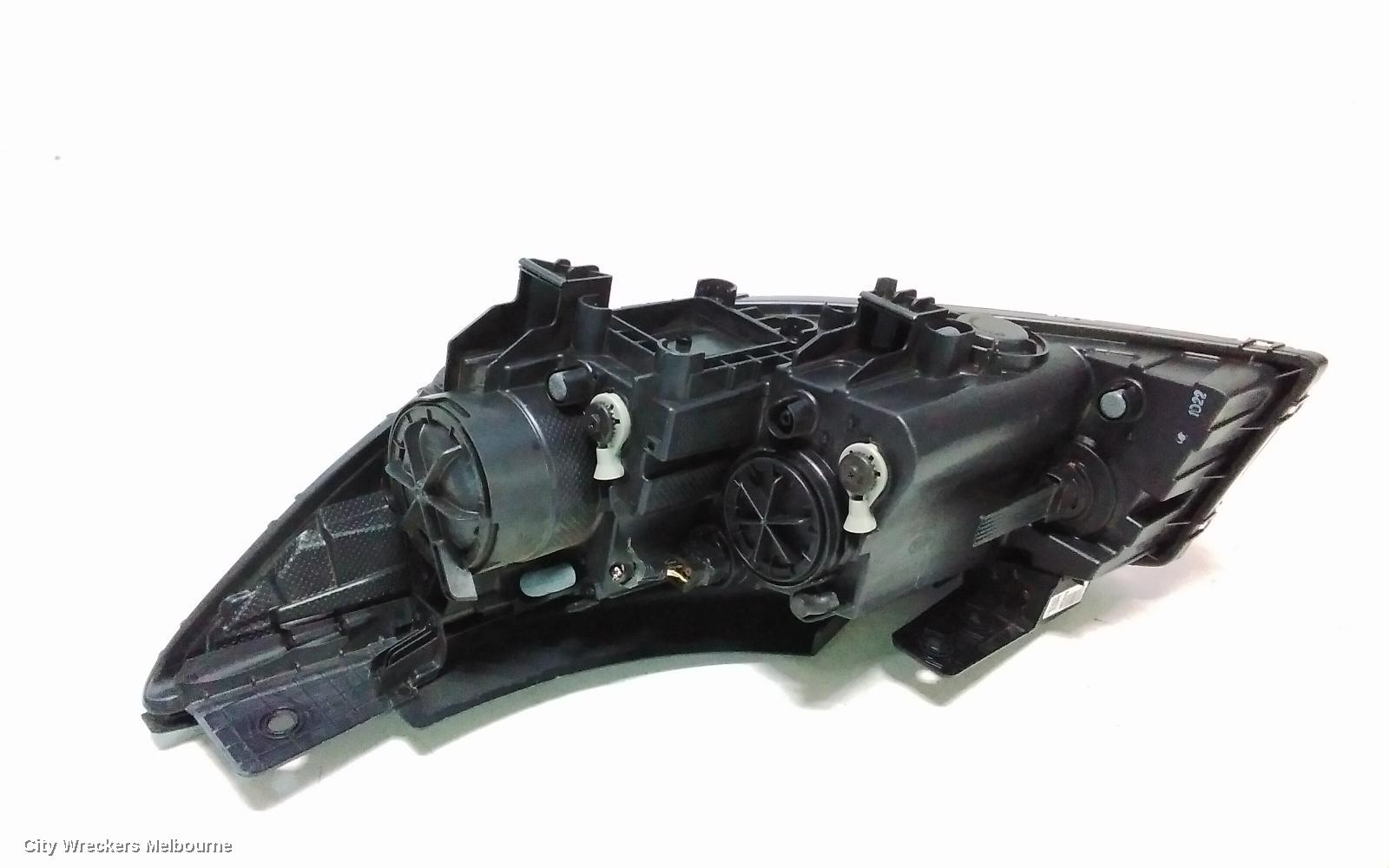 KIA CARNIVAL/GRAND CARNIVAL RIGHT HEADLAMP, YP, SI/SLI, HALOGEN TYPE, 02/2015 - 02/2018