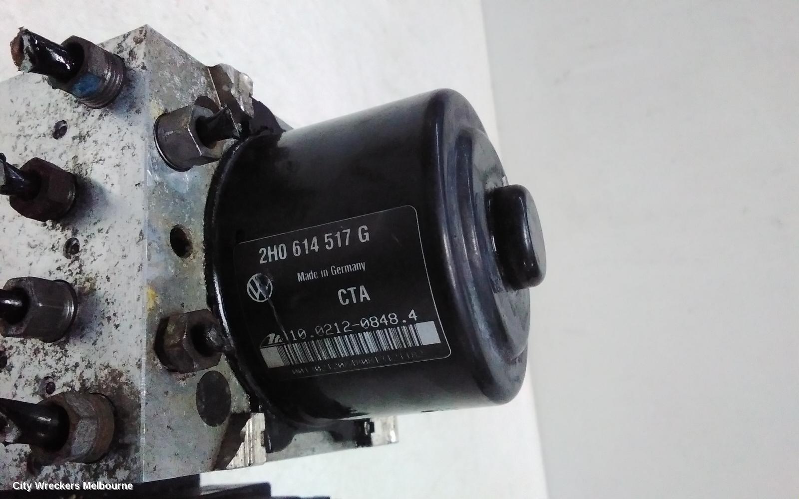 VOLKSWAGEN AMAROK ABS PUMP/MODULATOR, 2H, P/N 2H0614517G, 10/2010 - 09/2022