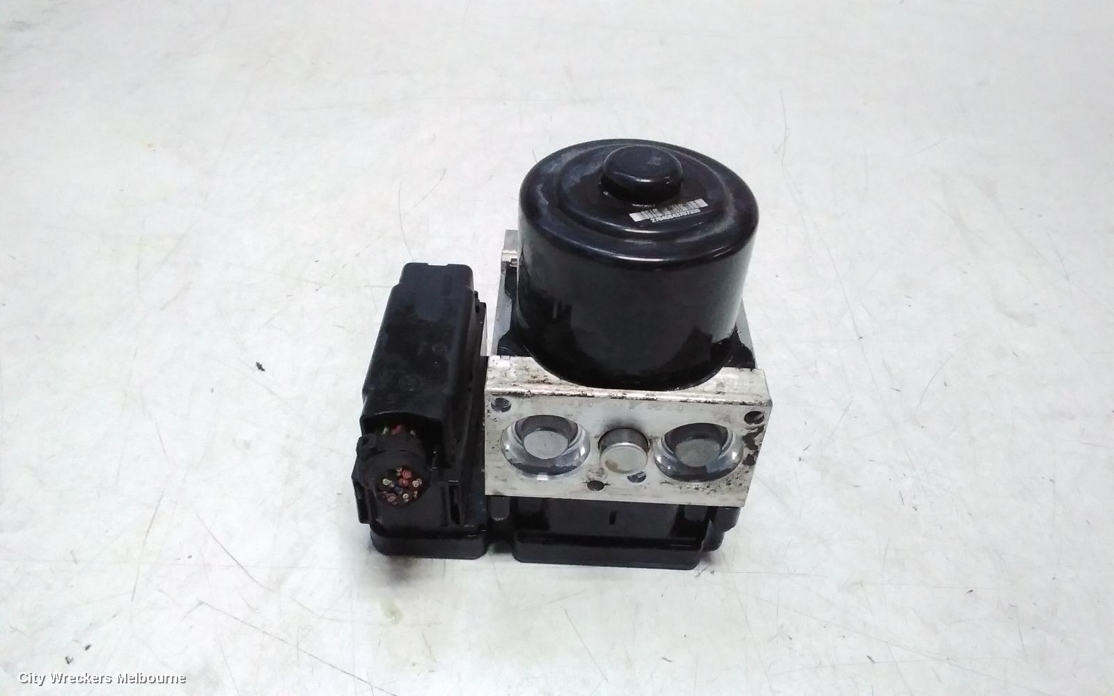 VOLKSWAGEN AMAROK ABS PUMP/MODULATOR, 2H, P/N 2H0614517G, 10/2010 - 09/2022