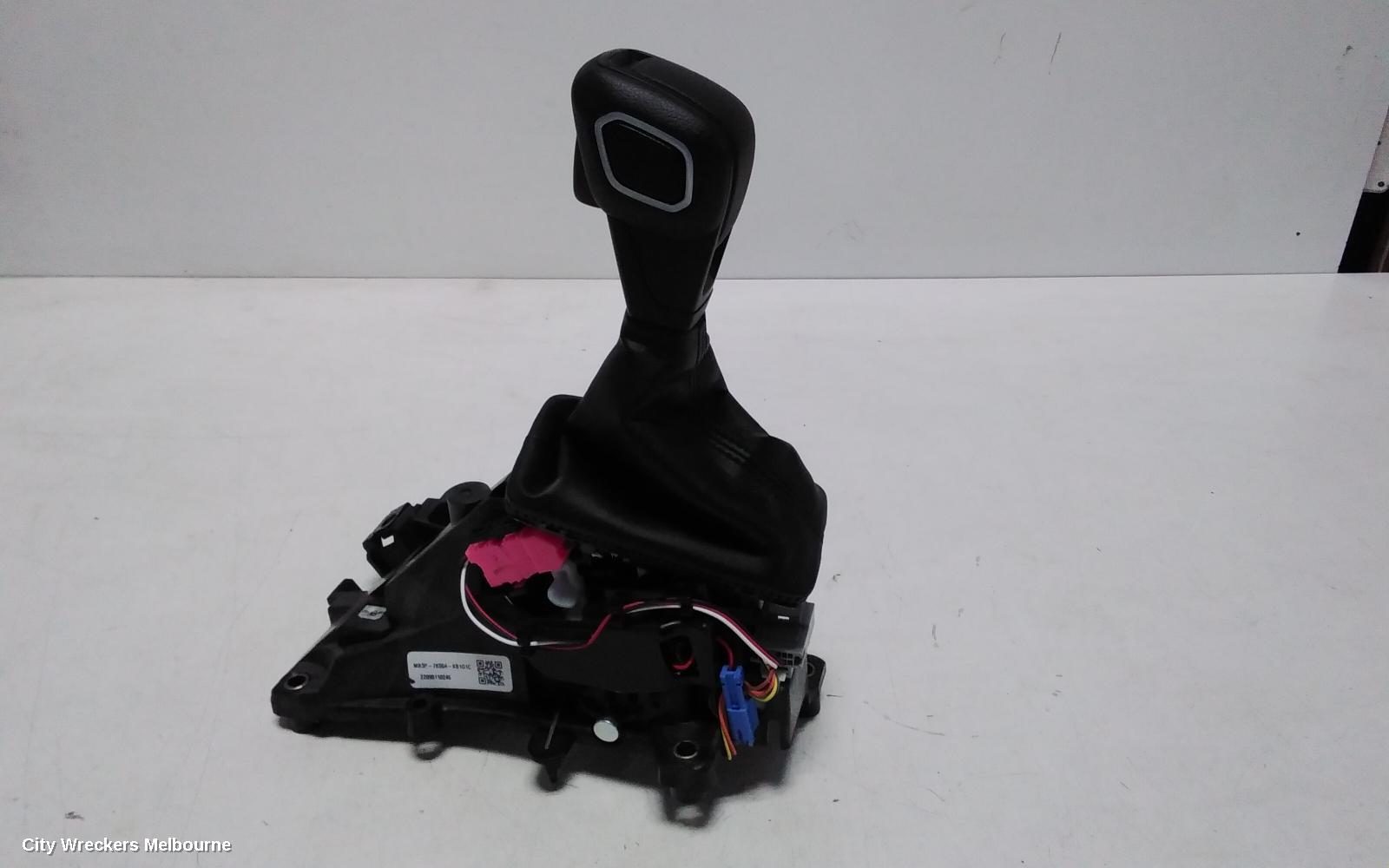 FORD RANGER GEAR STICK/SHIFTER, RA, GEAR SHIFTER, AUTO T/M, DIESEL, 2.0, TURBO/BI-TURBO, W/ BLACK STITCHING TYPE, 05/2022 ONWARDS
