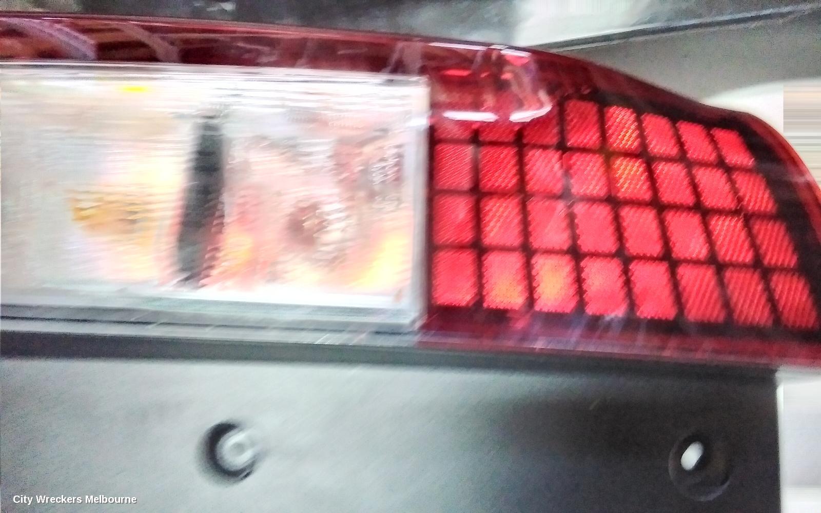 HYUNDAI STARIA RIGHT TAILLIGHT, IN BODY, NON LED TYPE, VAN, LOWER, US4, 04/2021 ONWARDS