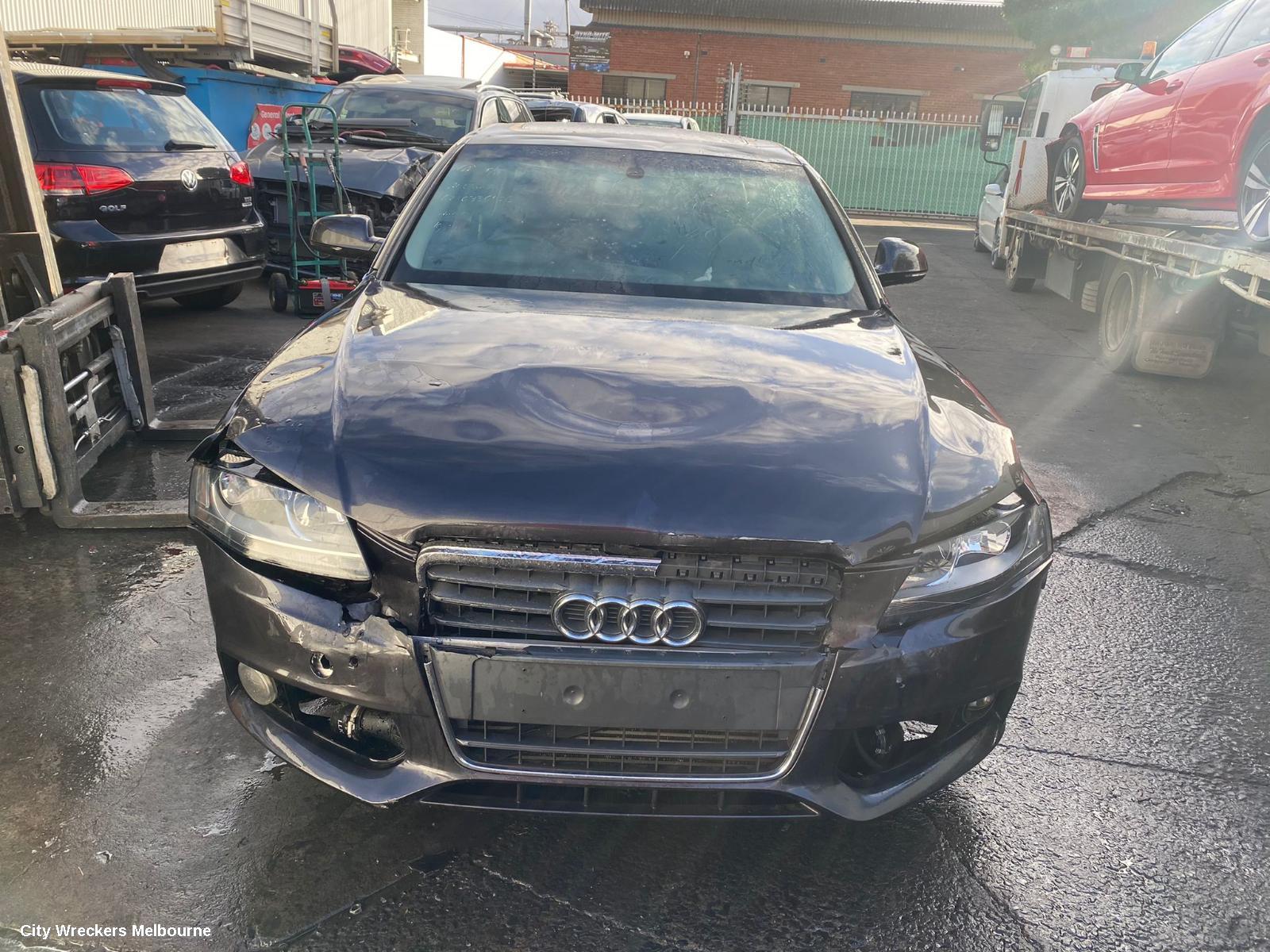AUDI A4 LEFT DOOR MIRROR, B8 8K, A4, MANUAL FOLD, NO LANE CHANGE ASSIST TYPE, 1 PLUG (6 WIRE), 02/2008 - 05/2009