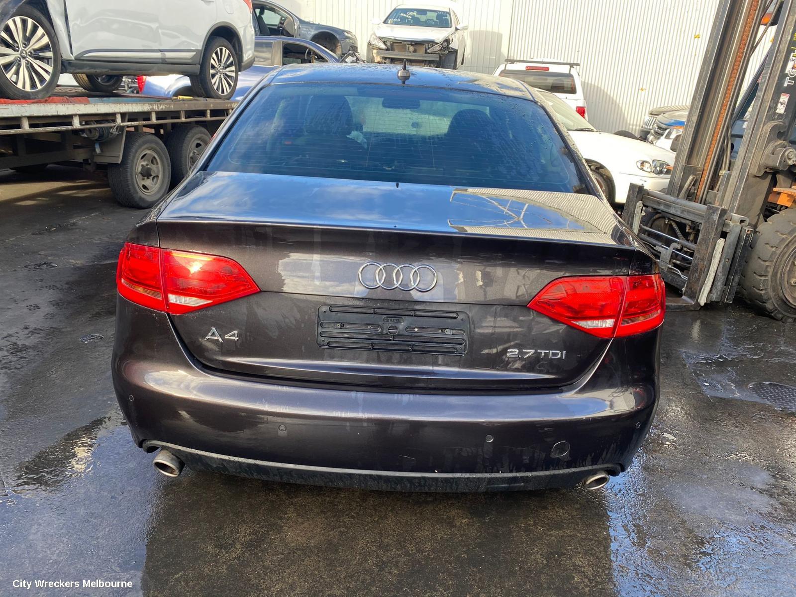 AUDI A4 LEFT DOOR MIRROR, B8 8K, A4, MANUAL FOLD, NO LANE CHANGE ASSIST TYPE, 1 PLUG (6 WIRE), 02/2008 - 05/2009