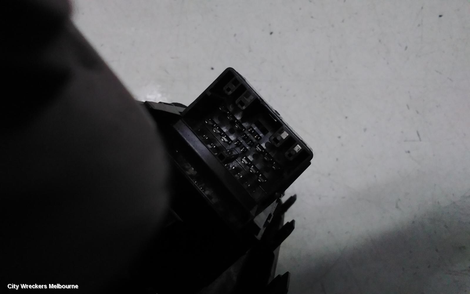 SUZUKI SWIFT PWR DR WIND SWITCH, RH FRONT (MASTER SWITCH), FZ, 18 PIN TYPE, 08/2010 - 03/2017