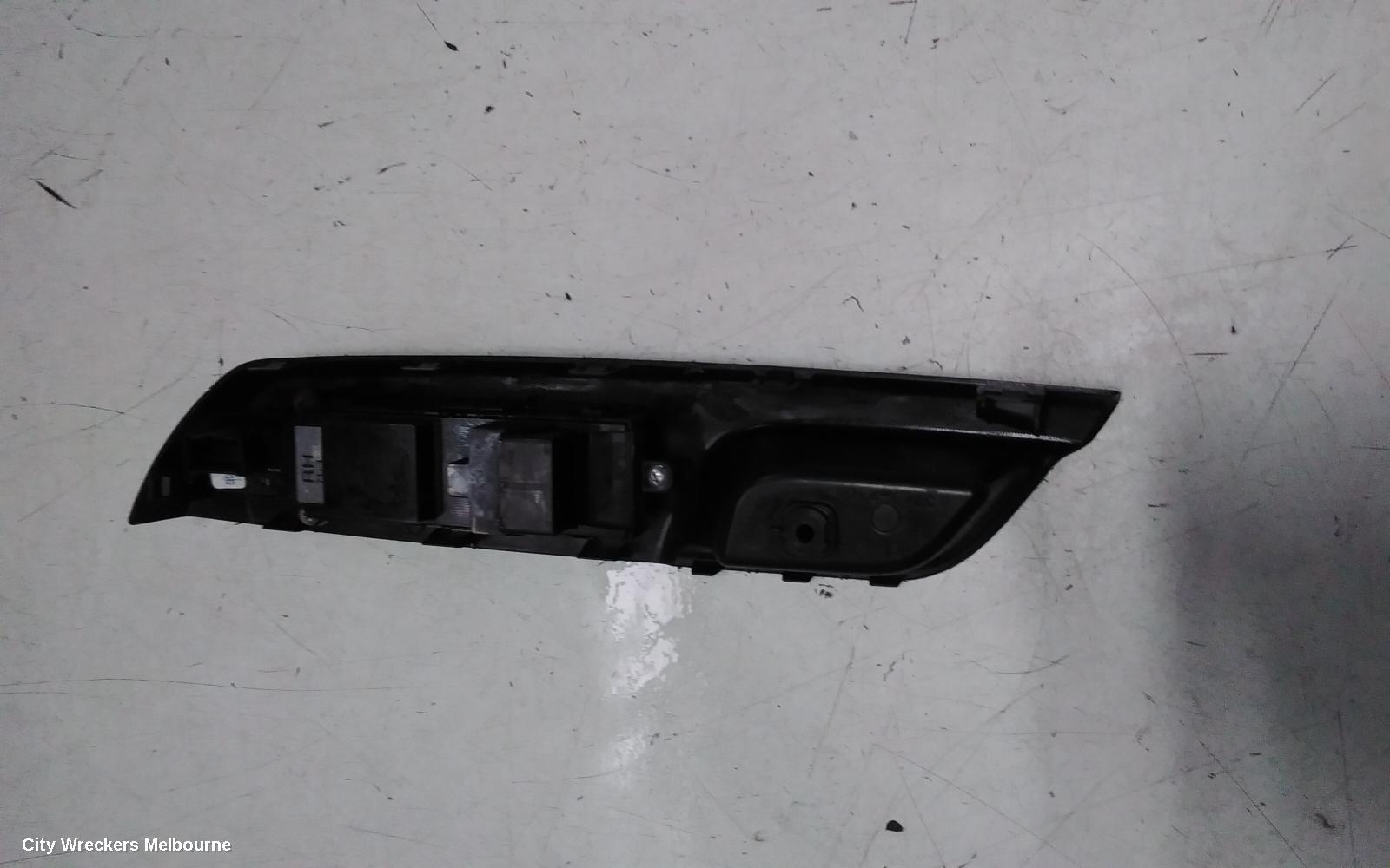 SUZUKI SWIFT PWR DR WIND SWITCH, RH FRONT (MASTER SWITCH), FZ, 18 PIN TYPE, 08/2010 - 03/2017