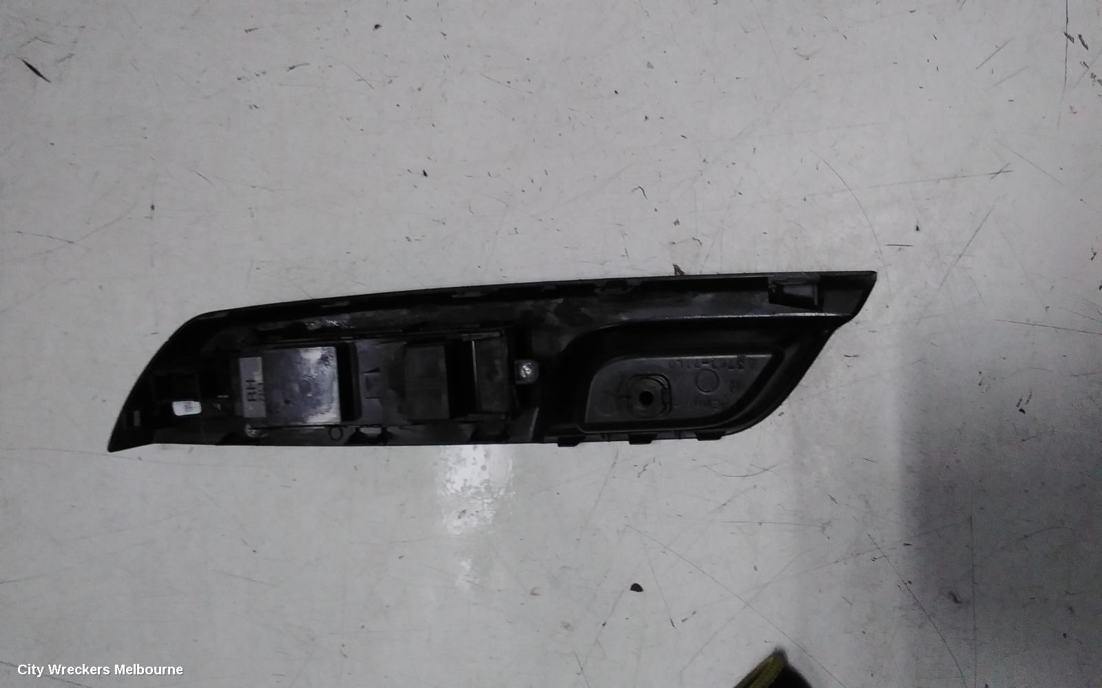 SUZUKI SWIFT PWR DR WIND SWITCH, RH FRONT (MASTER SWITCH), FZ, 18 PIN TYPE, 08/2010 - 03/2017