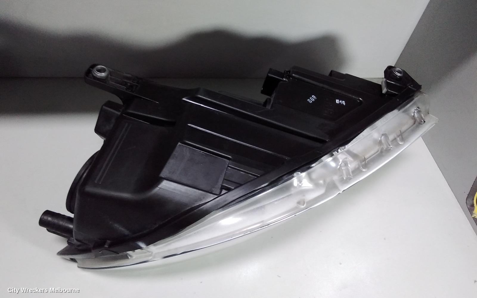 VOLKSWAGEN TIGUAN LEFT HEADLAMP, 5N, HALOGEN TYPE, 05/2008 - 06/2011