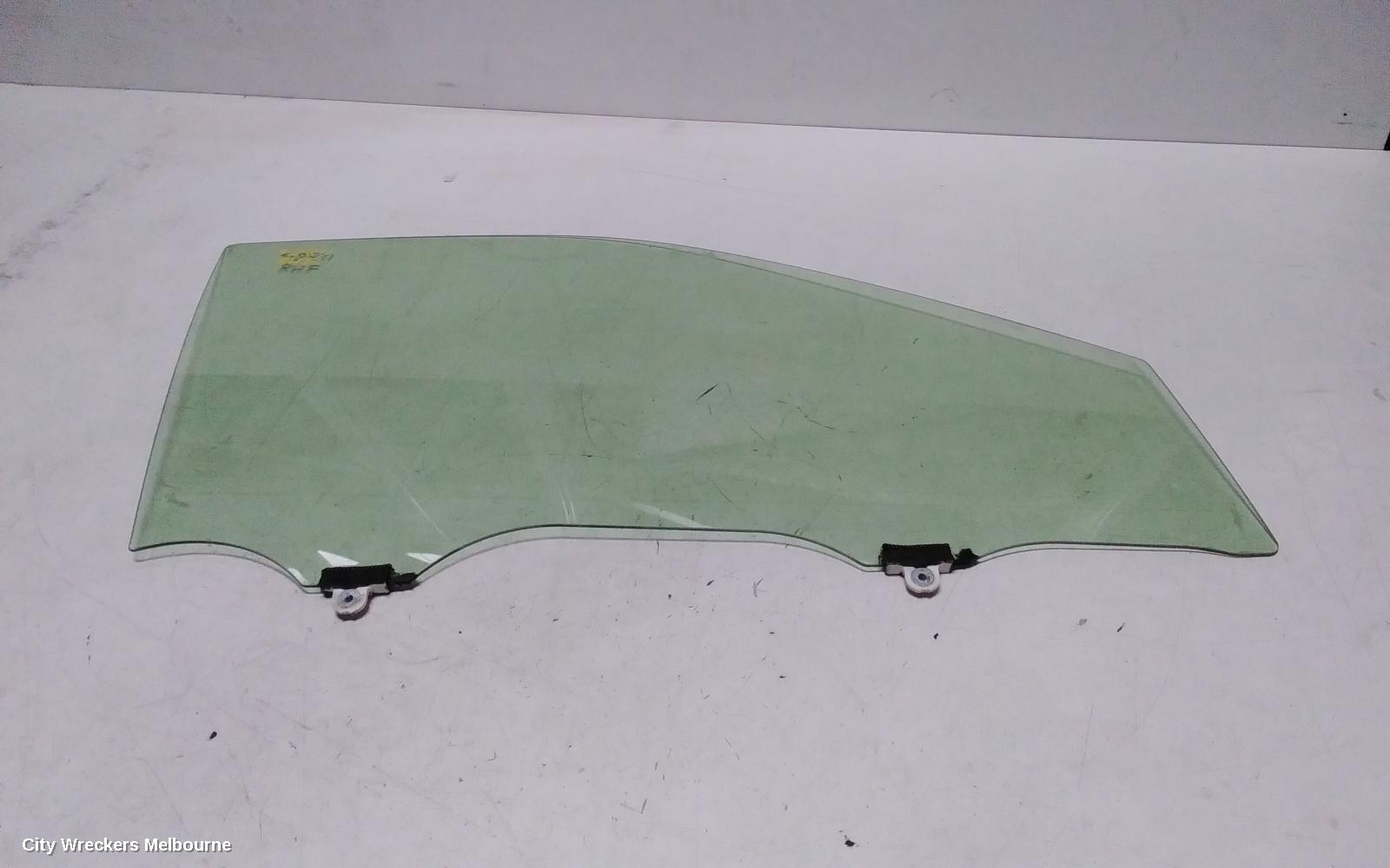 MITSUBISHI ECLIPSE CROSS RIGHT FRONT DOOR WINDOW, YA, 11/2017 - 09/2020