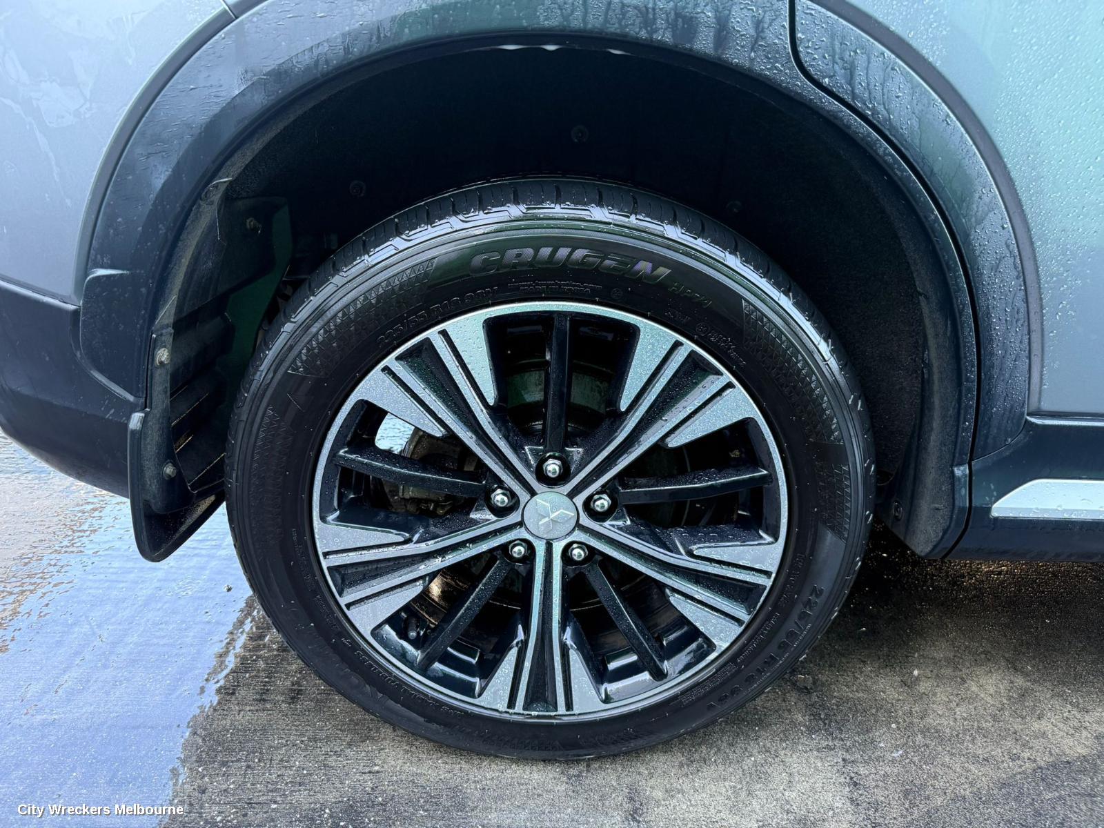 MITSUBISHI ECLIPSE CROSS WHEEL MAG, FACTORY, 18X7IN, 10 SINGLE SPOKE, BI-COLOUR, YA, 11/2017 - 09/2020