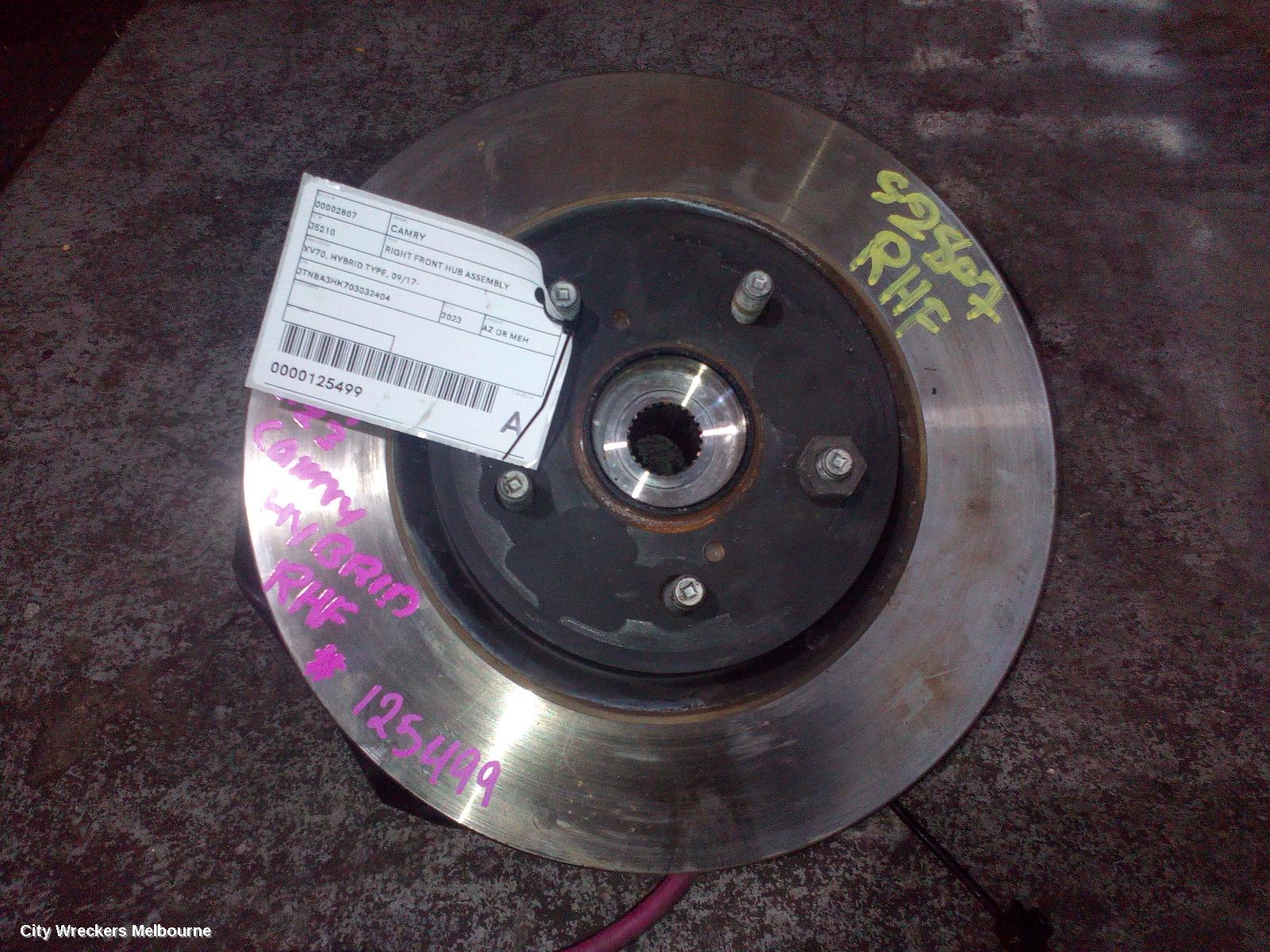 TOYOTA CAMRY RIGHT FRONT HUB ASSEMBLY, XV70, HEV, 09/2017 - 05/2024