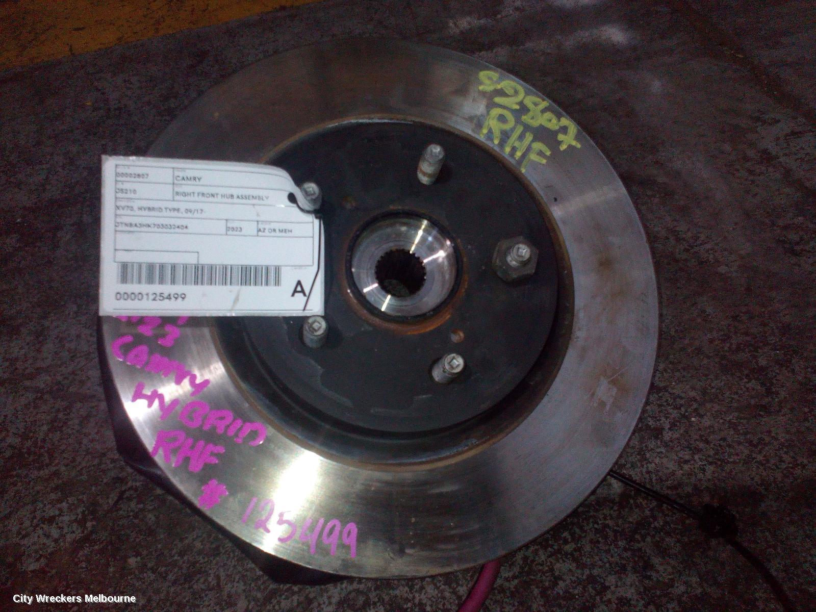 TOYOTA CAMRY RIGHT FRONT HUB ASSEMBLY, XV70, HEV, 09/2017 - 05/2024