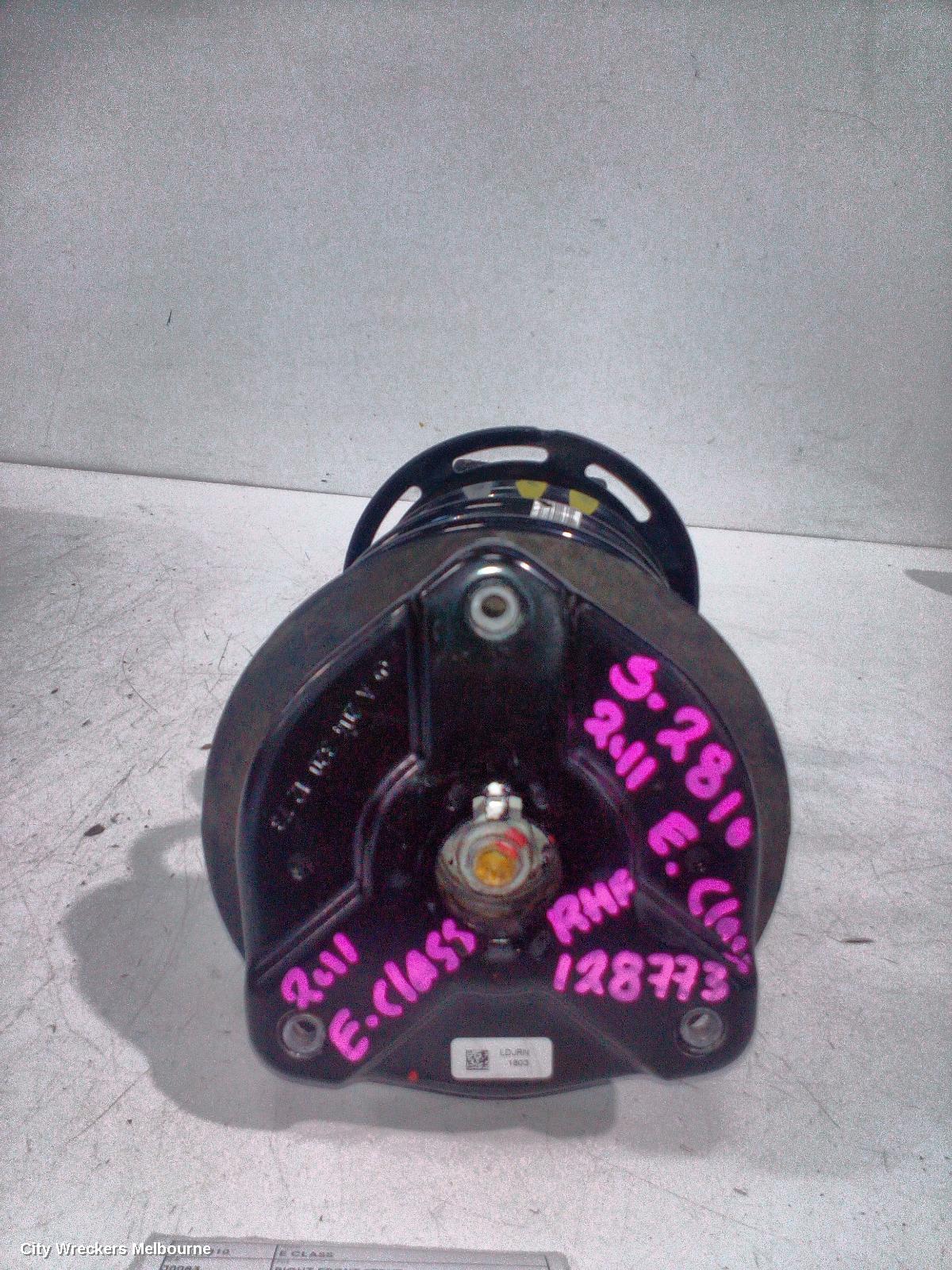 MERCEDES E CLASS RIGHT FRONT STRUT, A207/C207, CABRIO/COUPE, STANDARD TYPE, 07/2009 ONWARDS