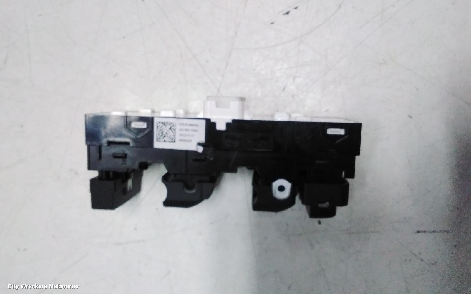 KIA CERATO PWR DR WIND SWITCH, RH FRONT (MASTER SWITCH), BD, SEDAN/HATCH, 04/2018 ONWARDS