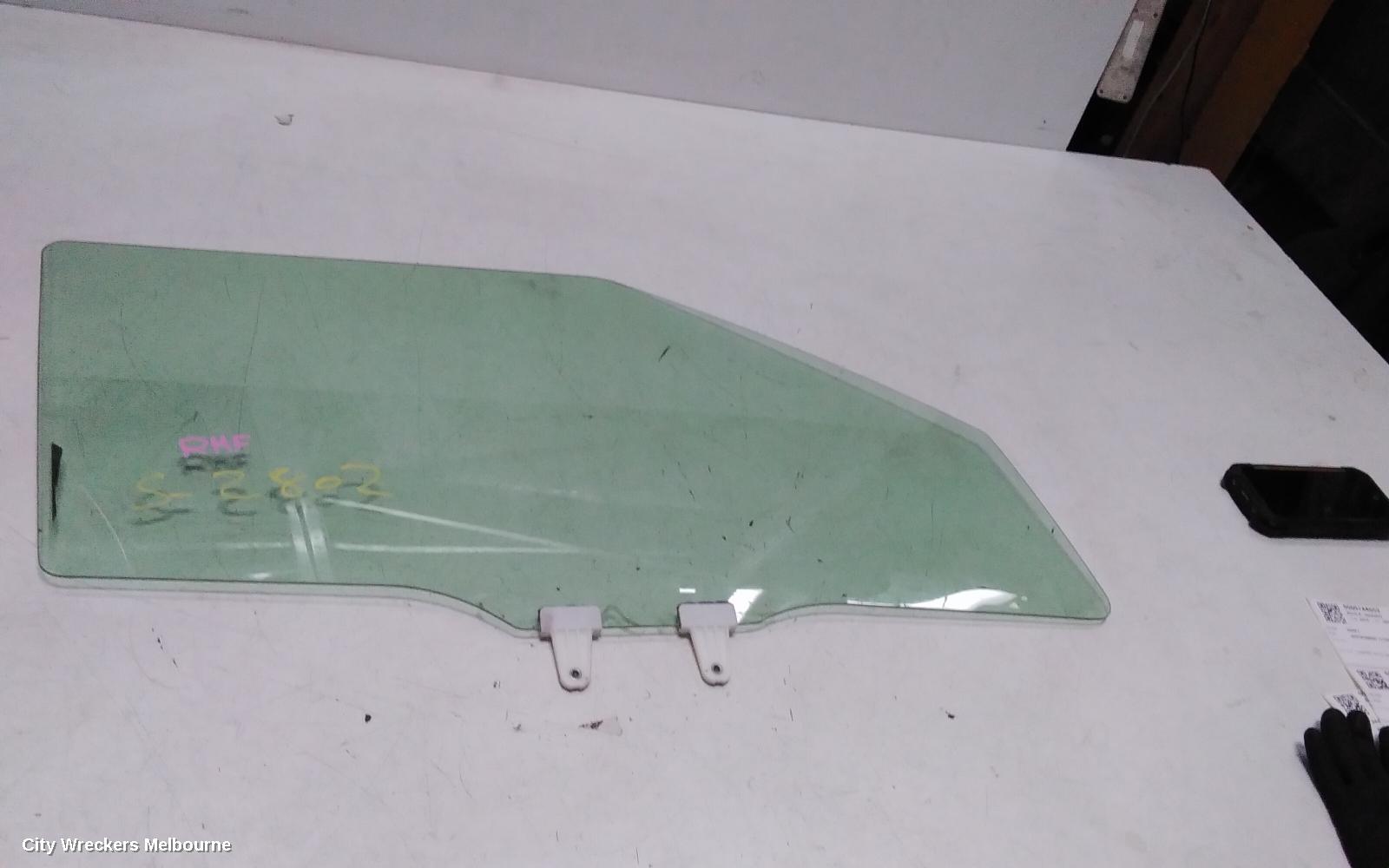 SUZUKI SWIFT RIGHT FRONT DOOR WINDOW, FZ, 08/2010 - 03/2017