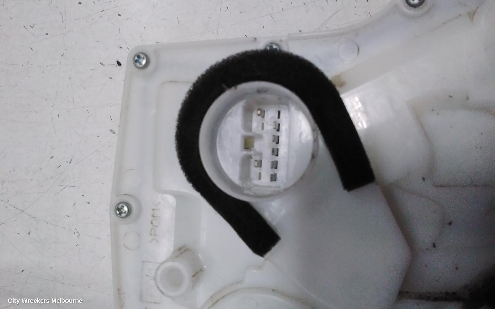 SUZUKI SWIFT DOOR/BOOT/GATE LOCK, RIGHT FRONT DOOR LOCK, FZ, 08/2010 - 03/2017