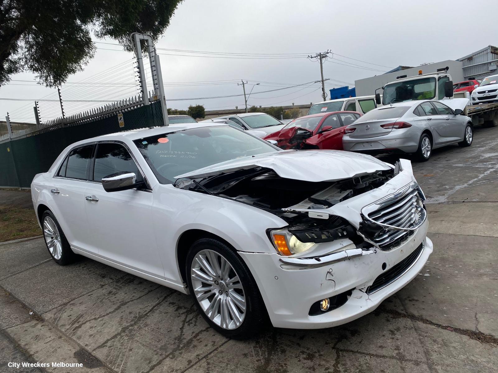 CHRYSLER 300C RIGHT TAILLIGHT, LX2, 07/2012 - 12/2014