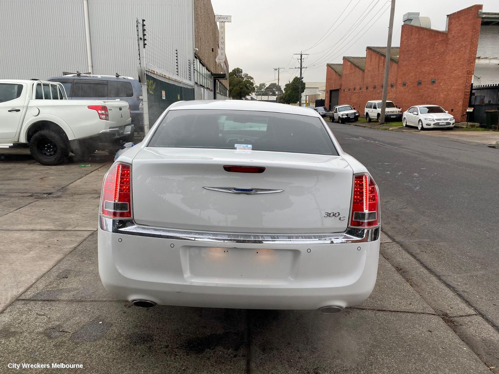 CHRYSLER 300C RIGHT TAILLIGHT, LX2, 07/2012 - 12/2014