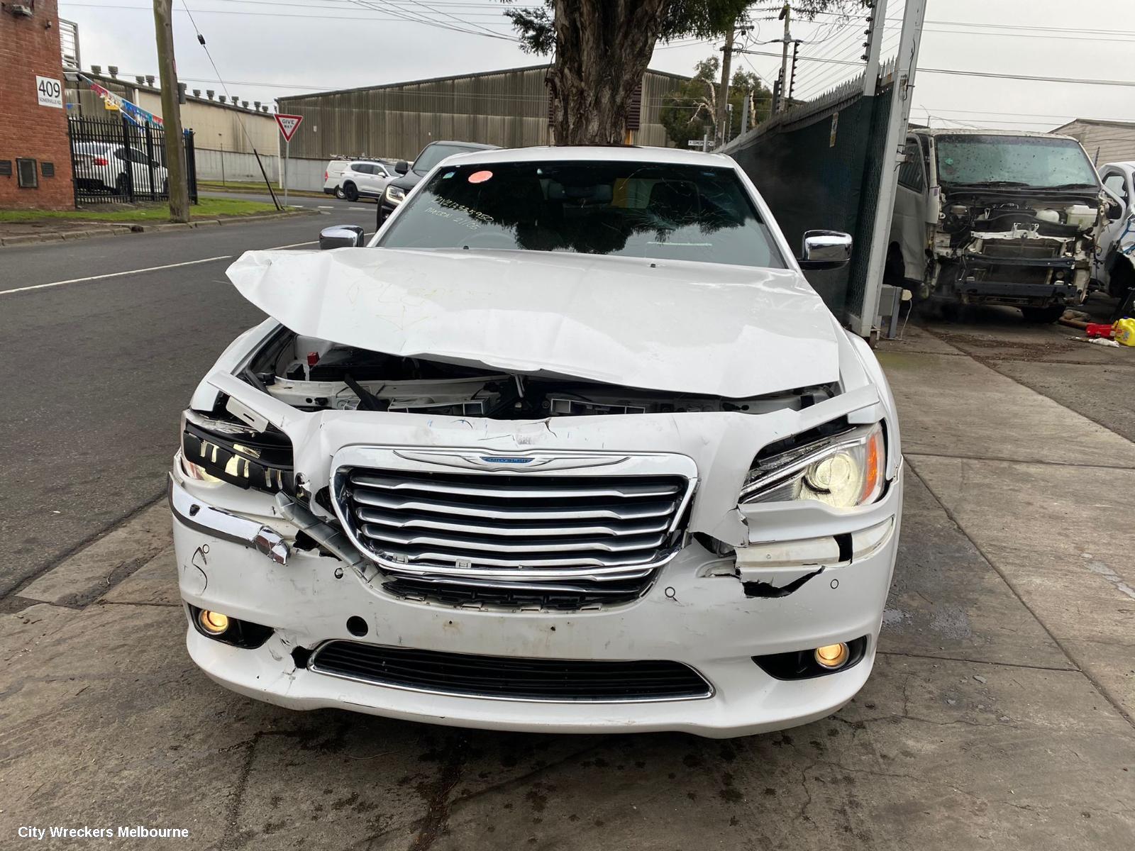 CHRYSLER 300C RIGHT TAILLIGHT, LX2, 07/2012 - 12/2014