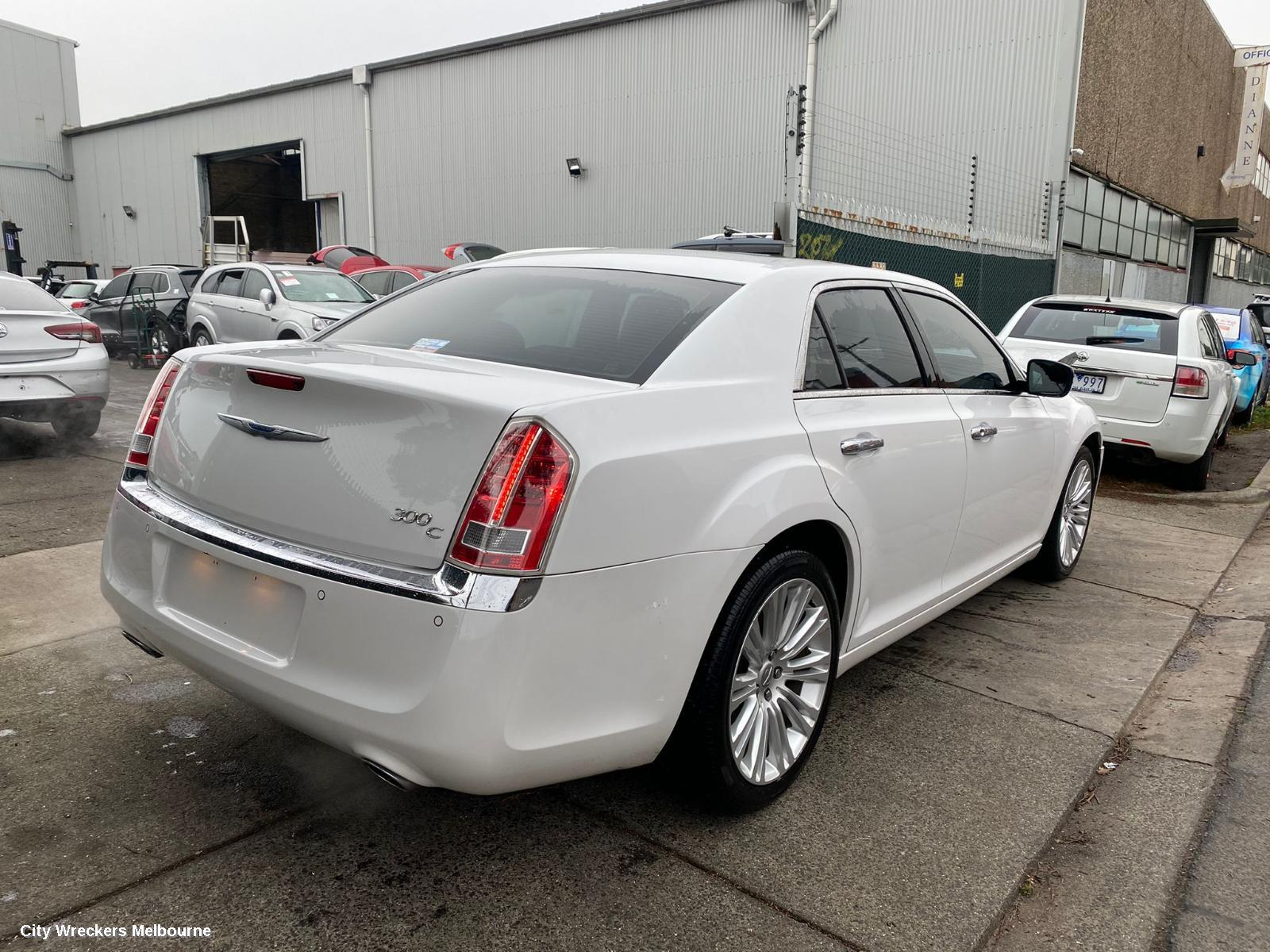 CHRYSLER 300C RIGHT TAILLIGHT, LX2, 07/2012 - 12/2014
