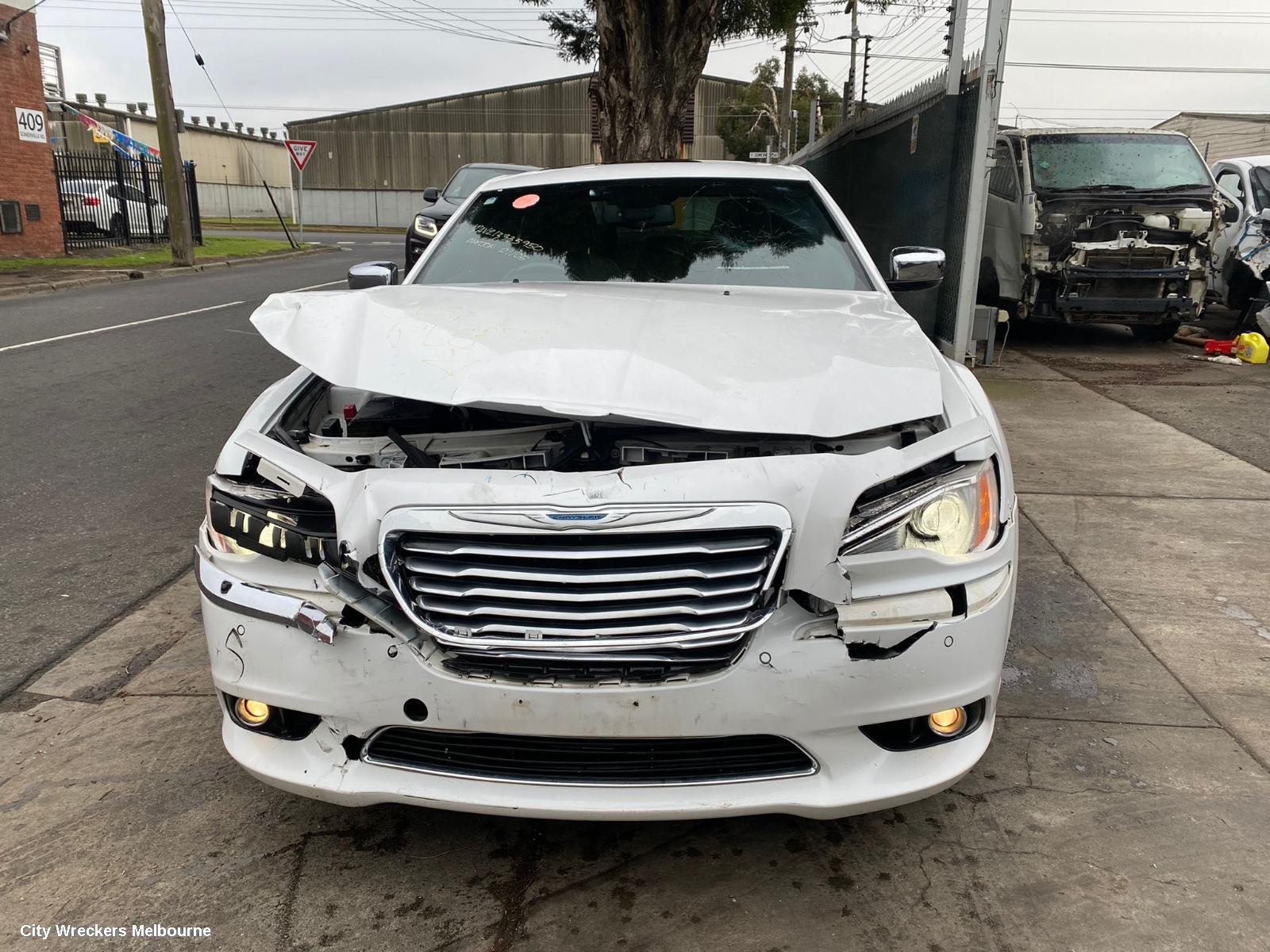 CHRYSLER 300C RIGHT TAILLIGHT, LX2, 07/2012 - 12/2014
