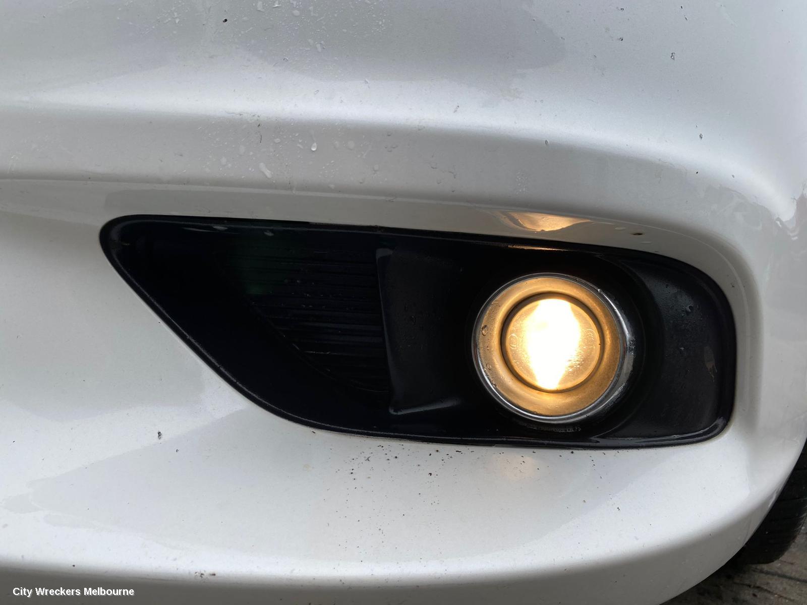CHRYSLER 300C RIGHT TAILLIGHT, LX2, 07/2012 - 12/2014