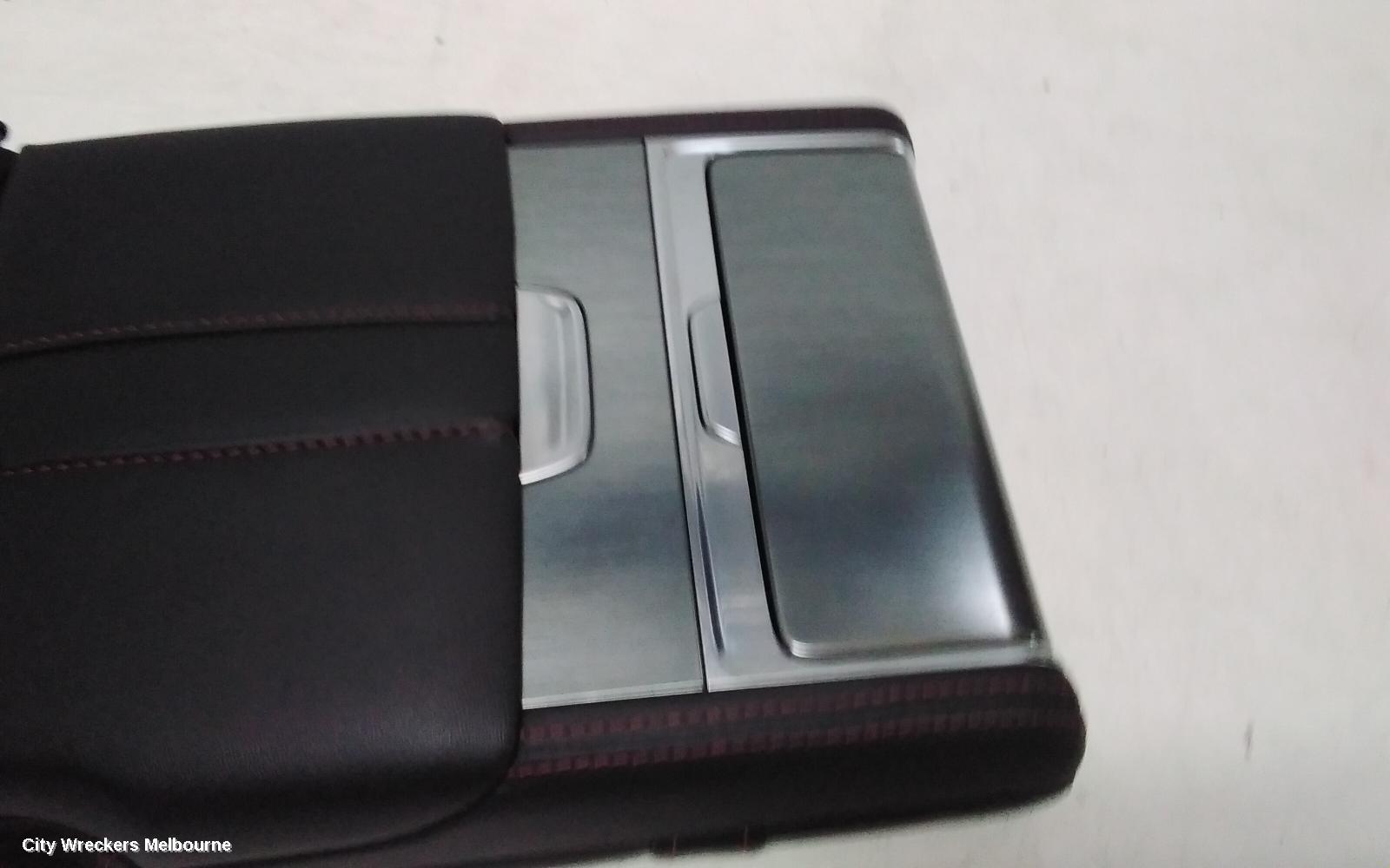 MG HS CONSOLE, SAS23, CONSOLE LID ONLY, LEATHER, BLACK, W/ RED STICHING TYPE, 08/2019 - 12/2024