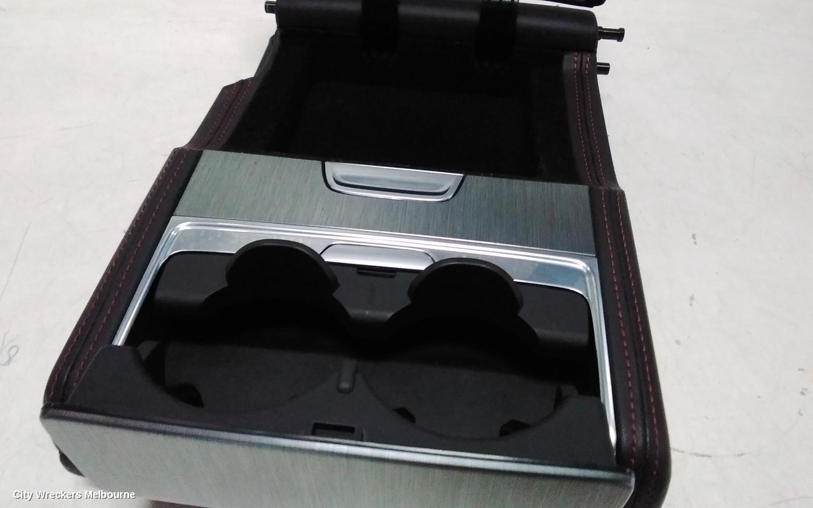 MG HS CONSOLE, SAS23, CONSOLE LID ONLY, LEATHER, BLACK, W/ RED STICHING TYPE, 08/2019 - 12/2024