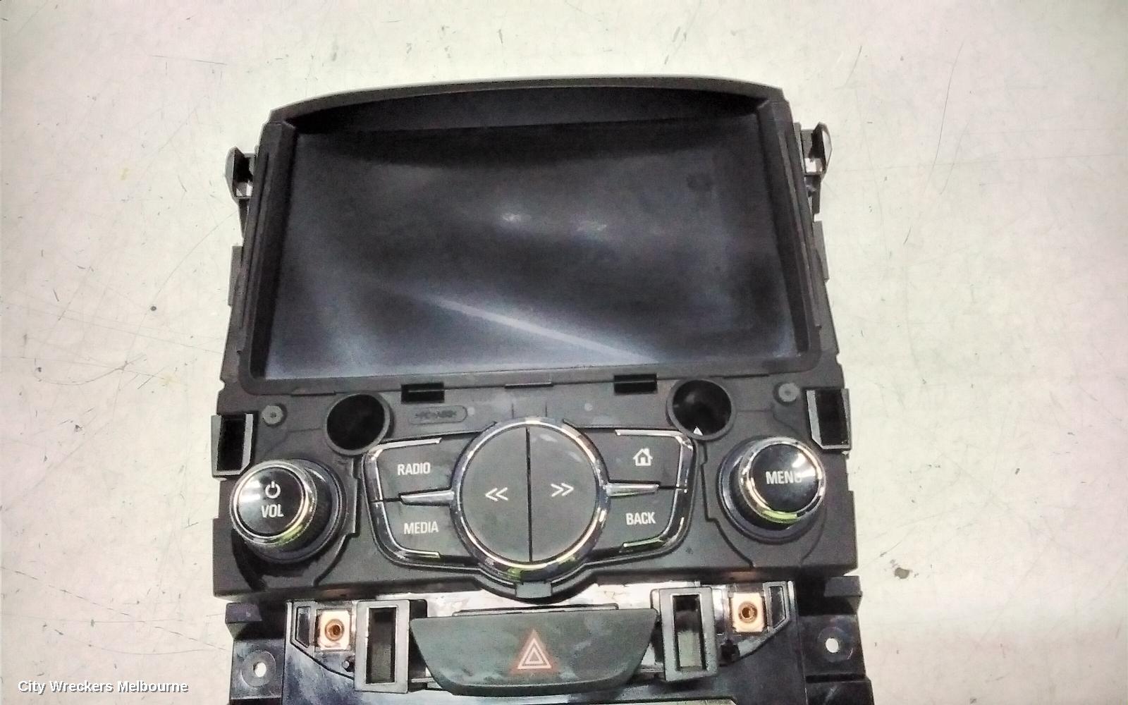 HOLDEN ASTRA RADIO/CD/DVD/SAT/TV, HEAD UNIT, W/ DISPLAY UNIT, 8IN TOUCHSCREEN, SAT NAV TYPE, BK-BL, 09/2016 - 12/2020