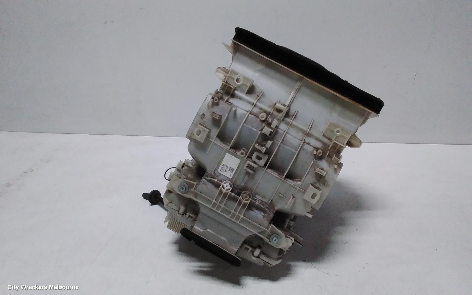 TOYOTA HIACE HEATER CORE/BOX, TRH/KDH, 03/2005 - 04/2019