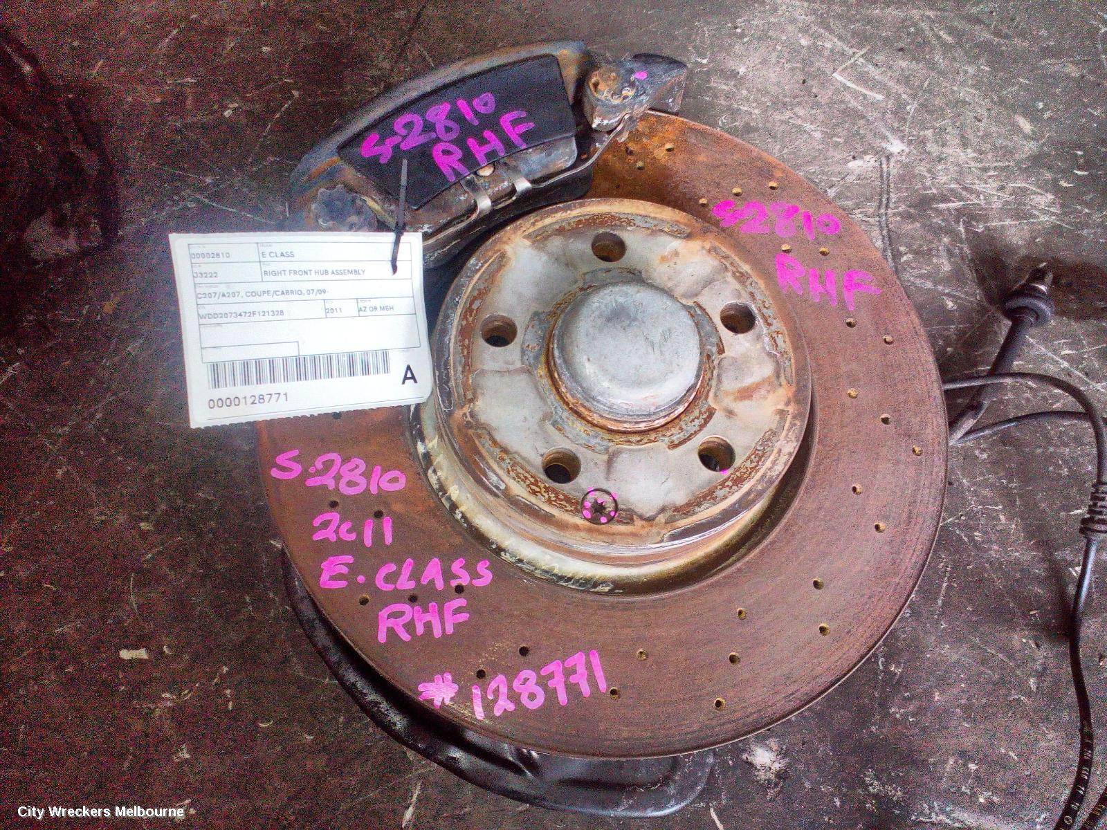 MERCEDES E CLASS RIGHT FRONT HUB ASSEMBLY, C207/A207, COUPE/CABRIO, 07/2009 ONWARDS