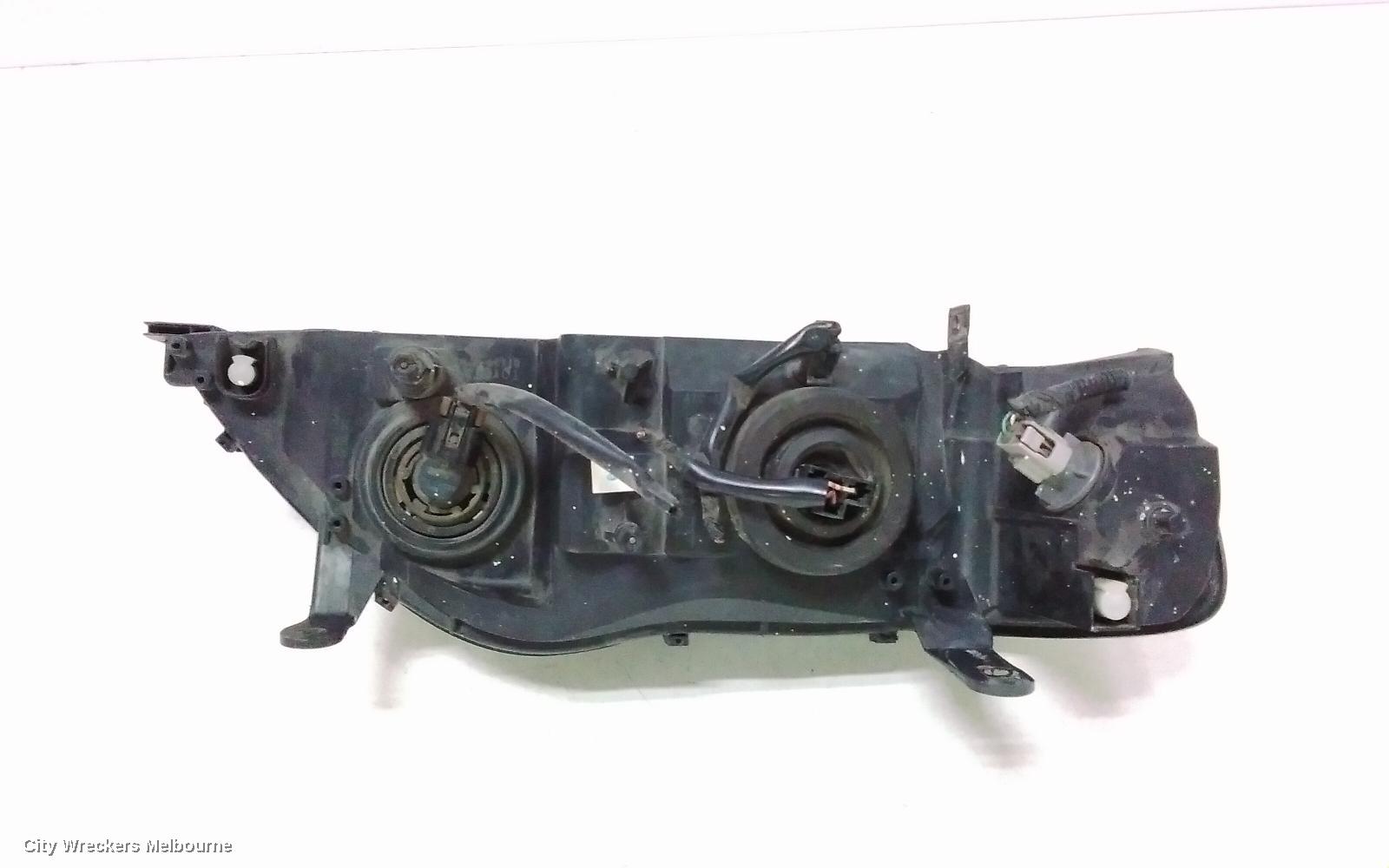 TOYOTA AVALON LEFT HEADLAMP, MCX10R, 10/2003 - 06/2005