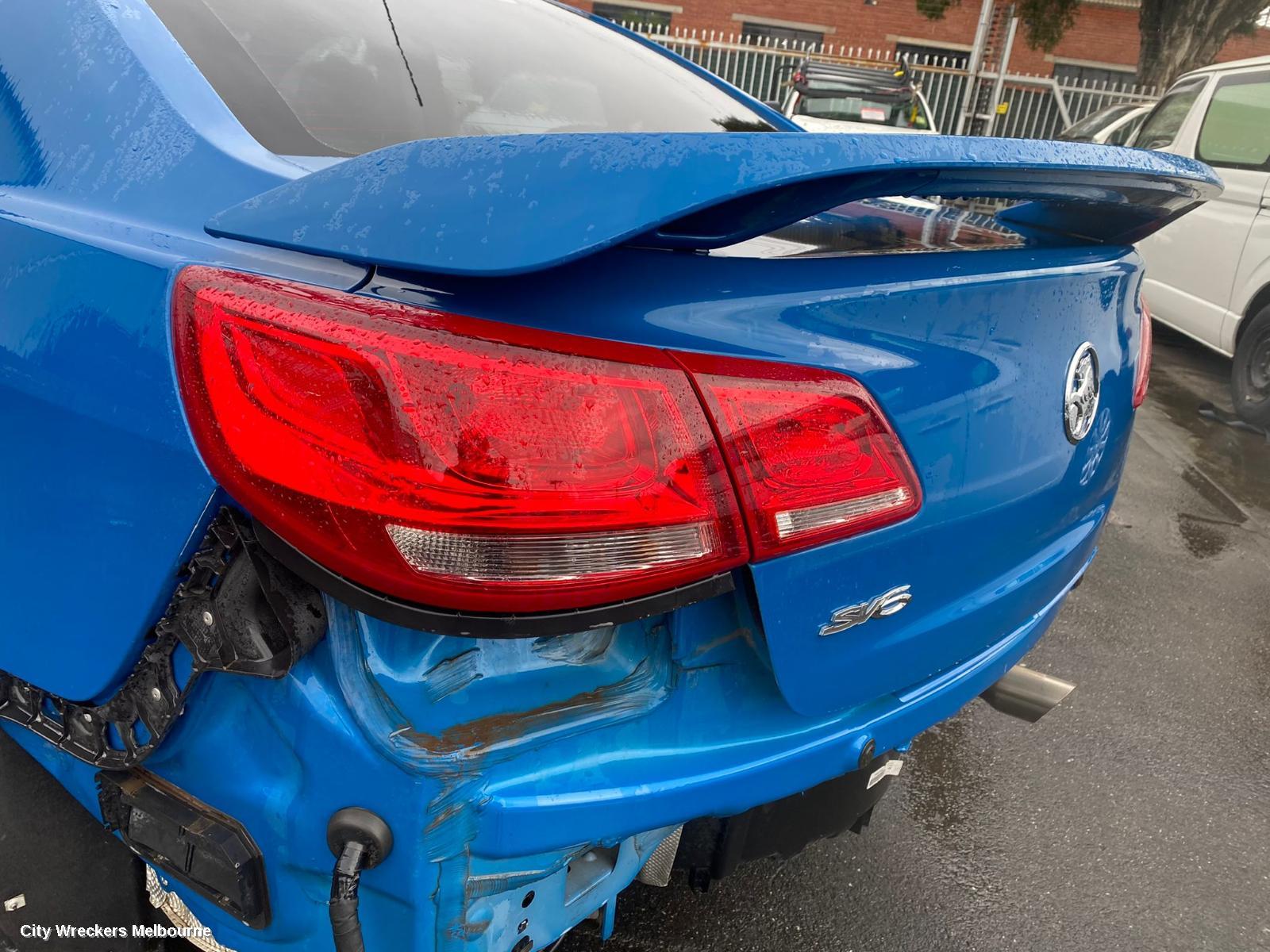HOLDEN COMMODORE RIGHT INDICATOR/FOG/SIDE, GUARD FLASHER (REPEATER), VF, 05/2013 - 12/2017