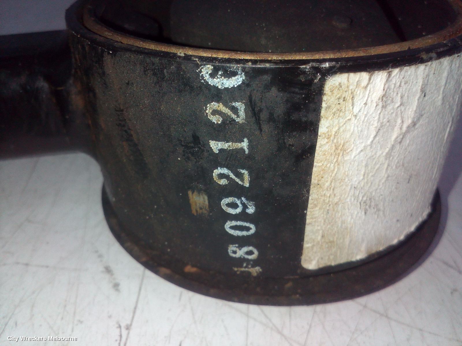 KIA SORENTO MOUNT, UM, 03/2015 - 02/2020