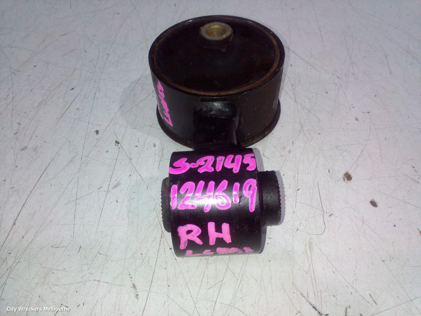 KIA SORENTO MOUNT, UM, 03/2015 - 02/2020