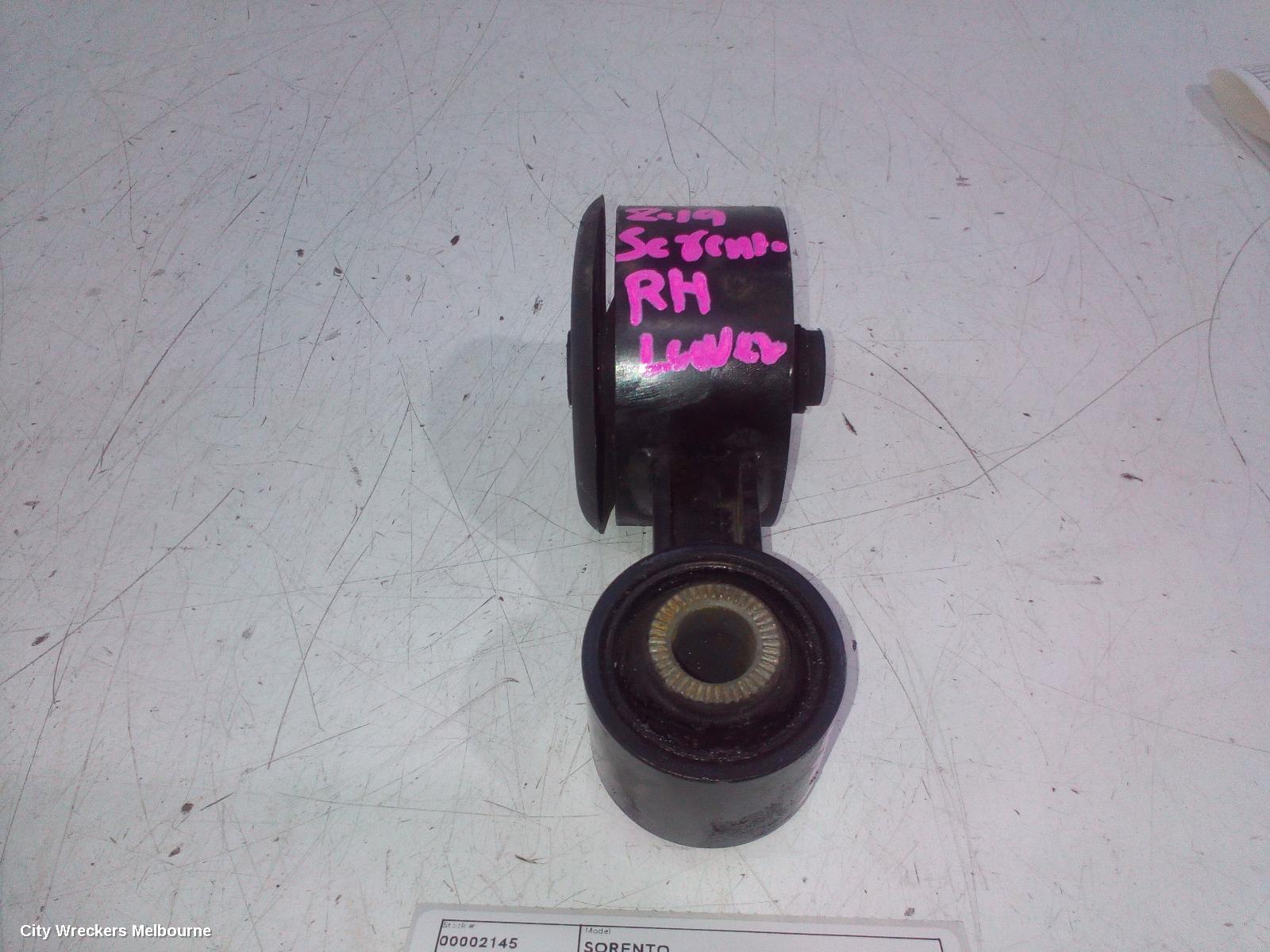 KIA SORENTO MOUNT, UM, 03/2015 - 02/2020