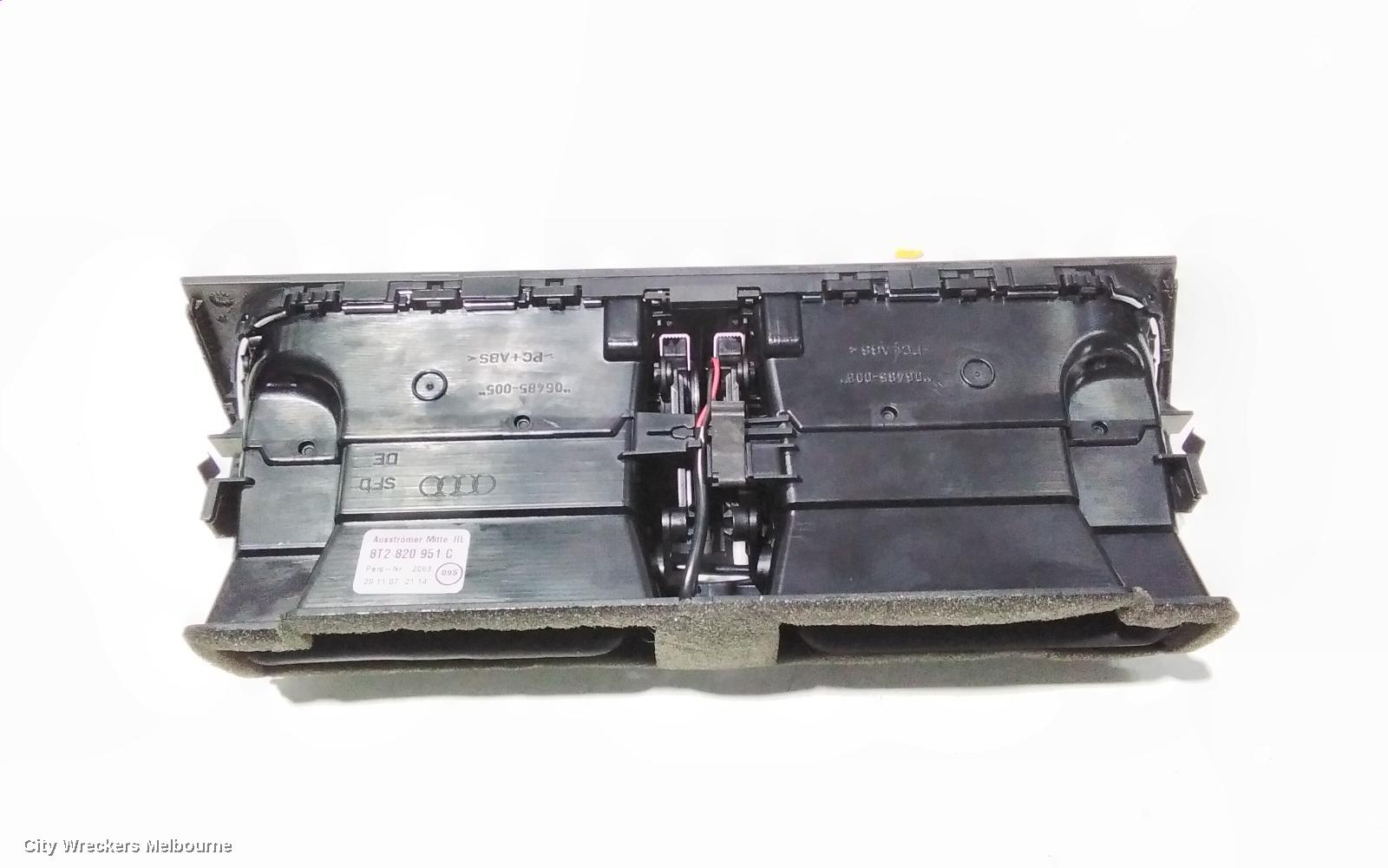 AUDI A5, 8T 10/2007 - 12/2011, DASH AIR VENT: 42674