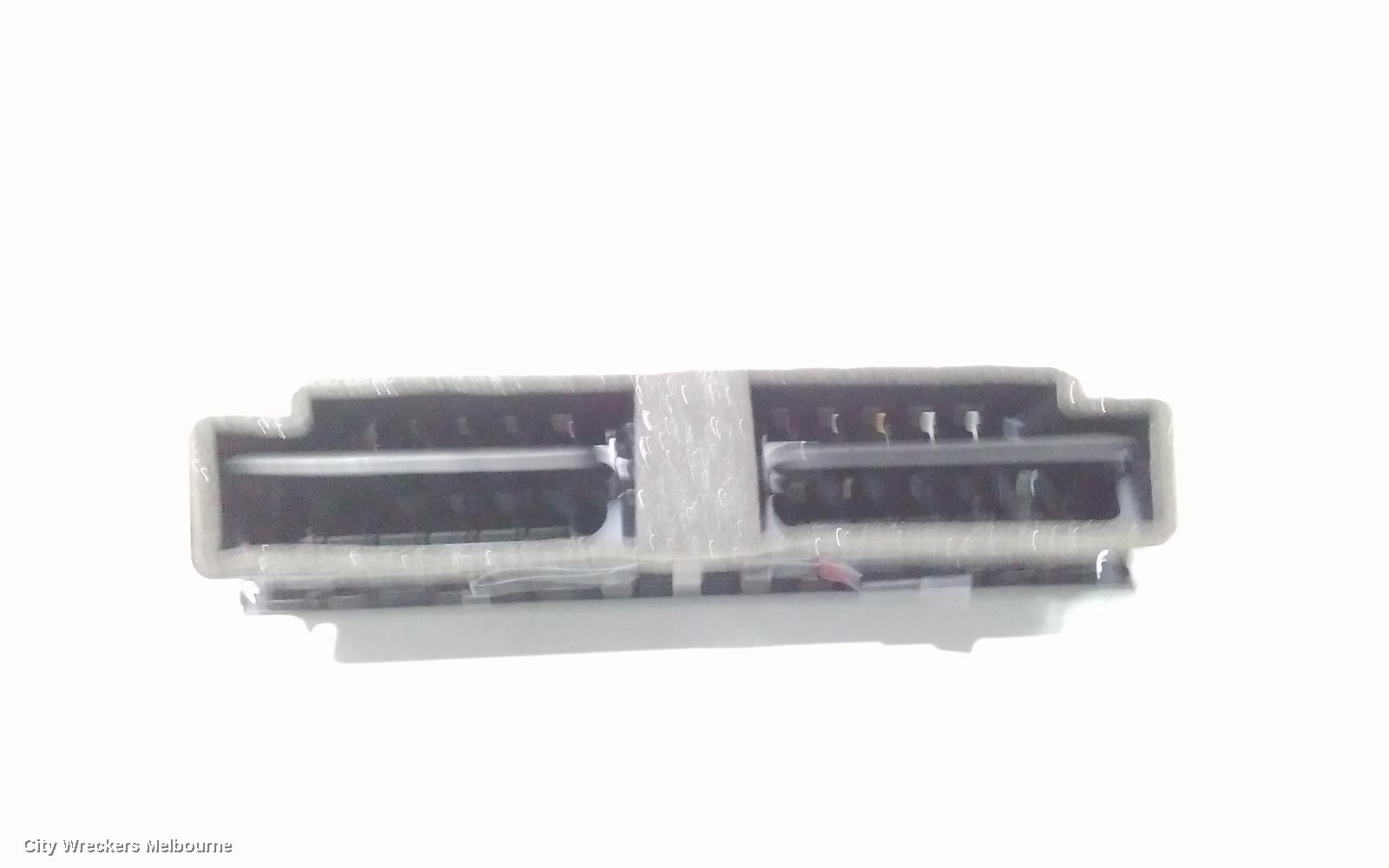 AUDI A5, 8T 10/2007 - 12/2011, DASH AIR VENT: 42674
